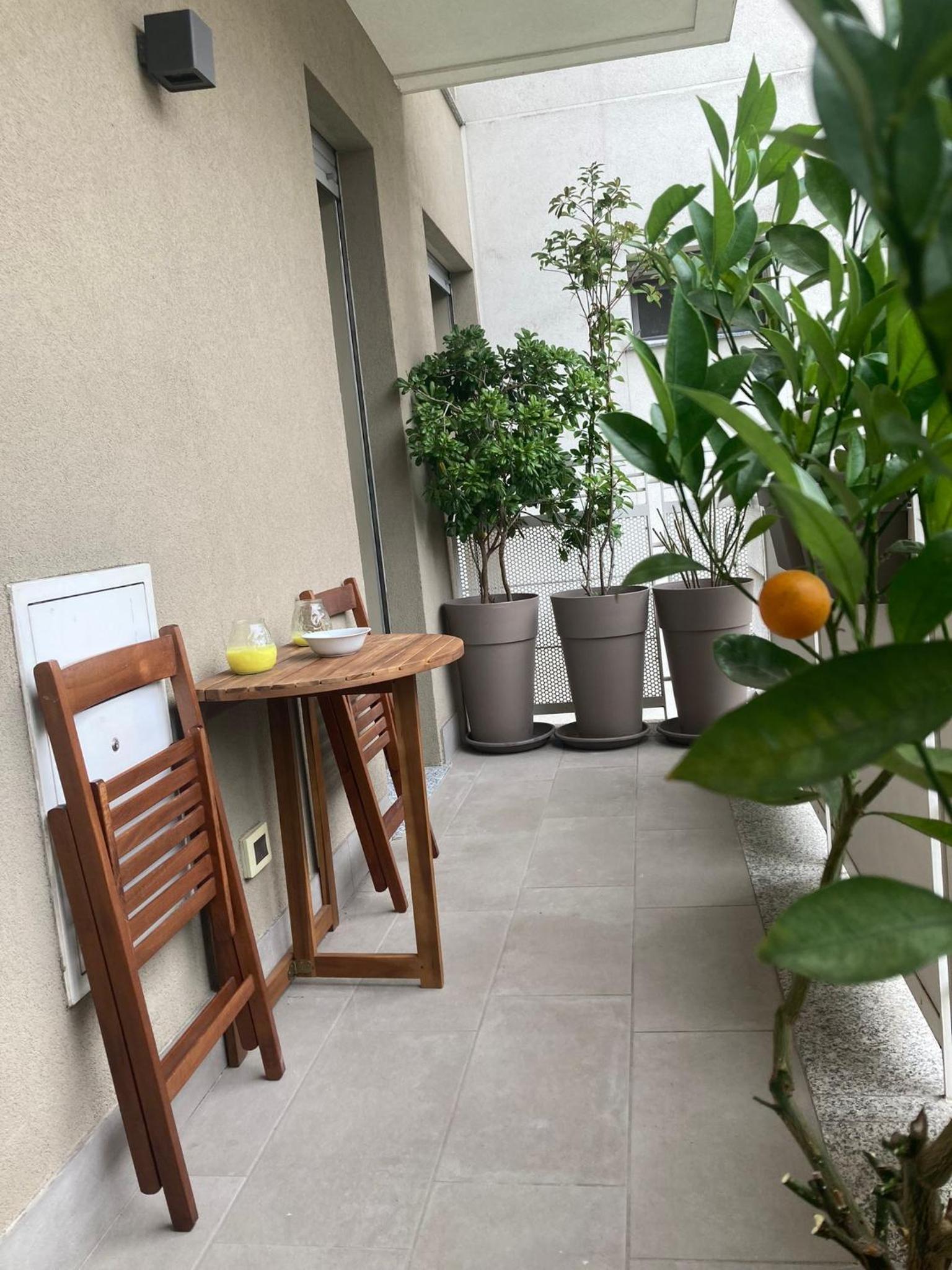 Bloom Apartment