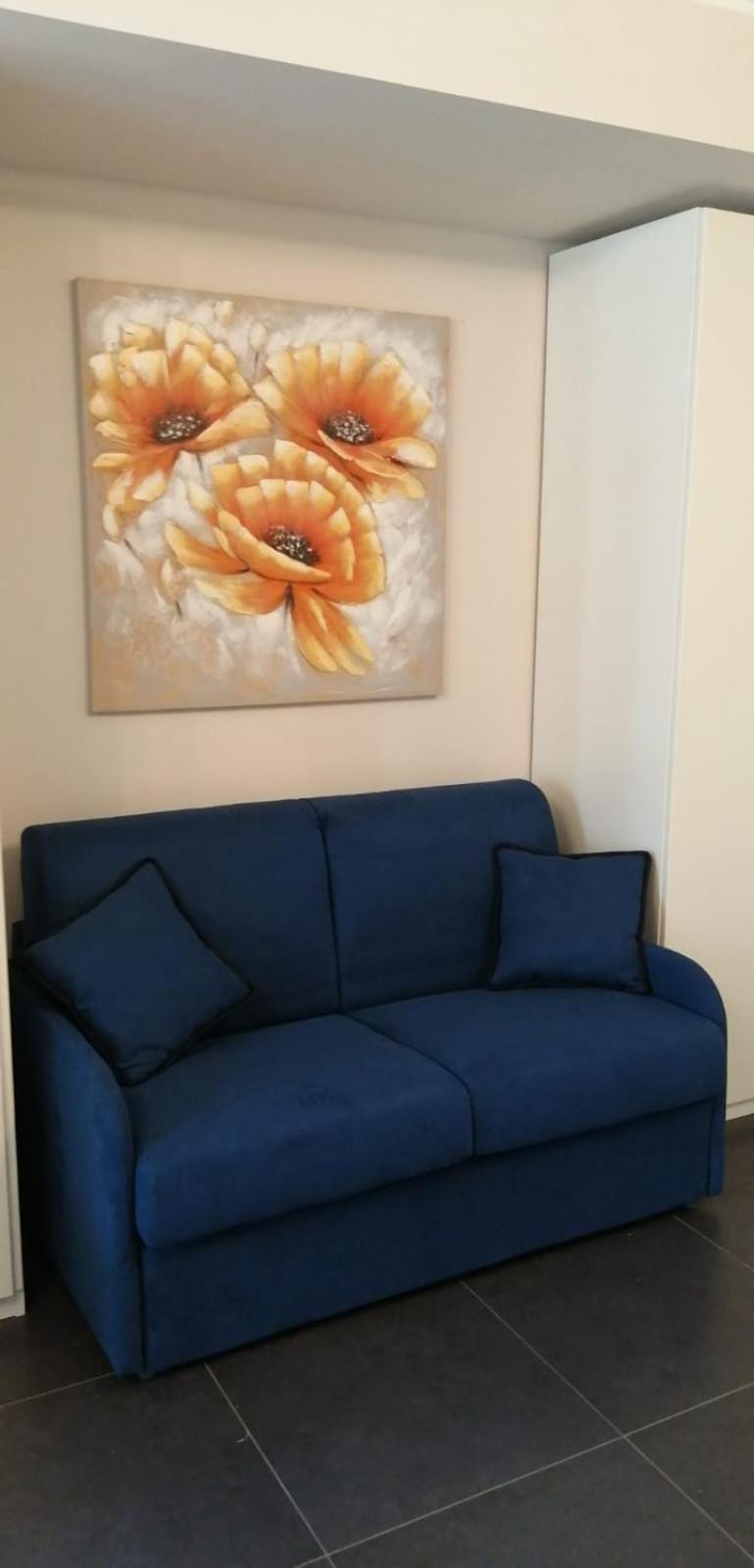 Bloom Apartment