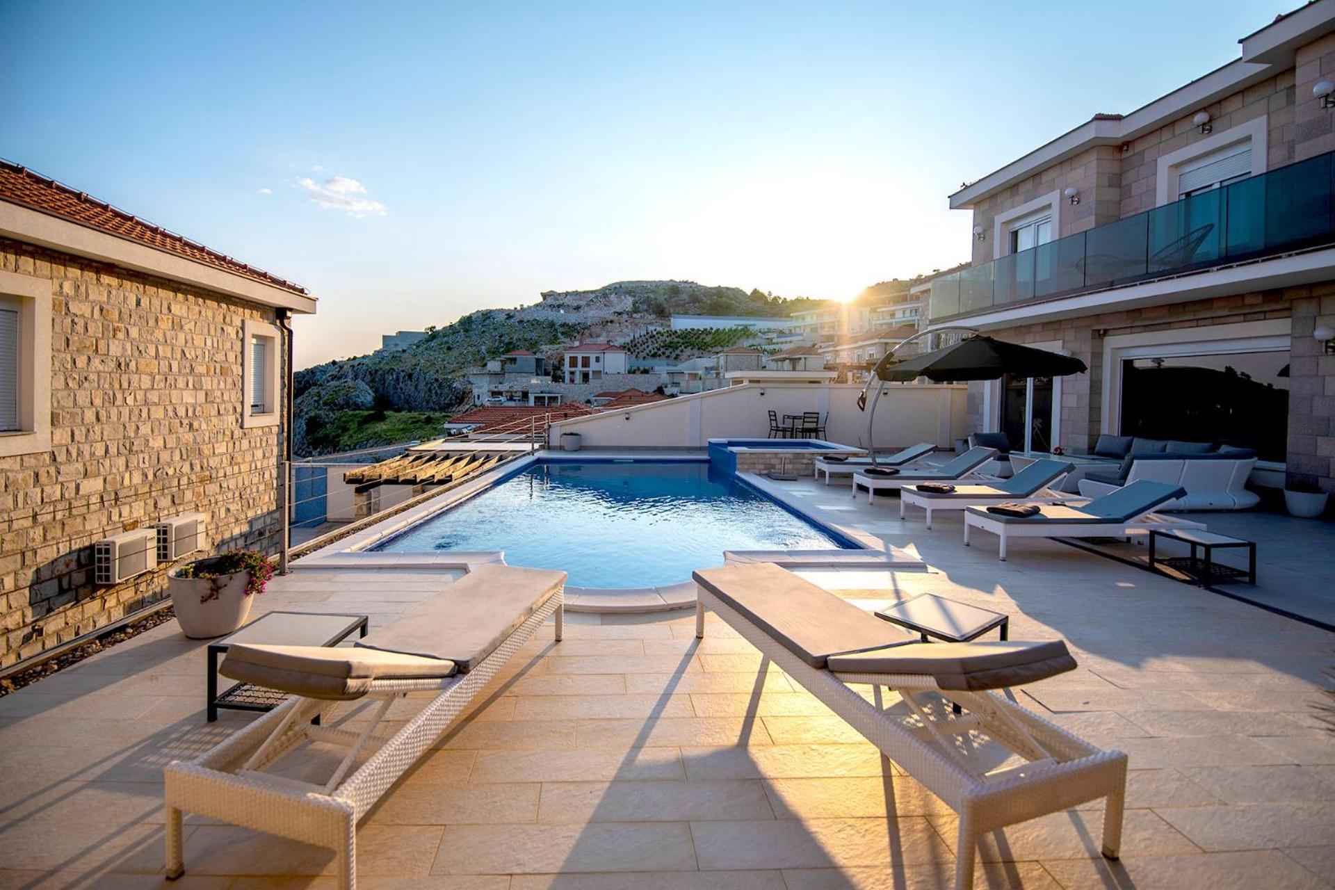 Luxury Villa Miriam with private pool and jet pool near Dubrovnik