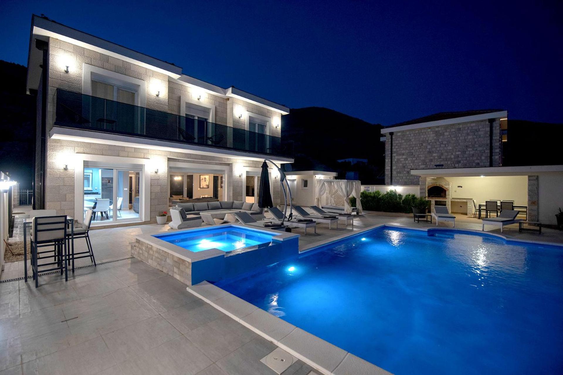 Luxury Villa Miriam with private pool and jet pool near Dubrovnik