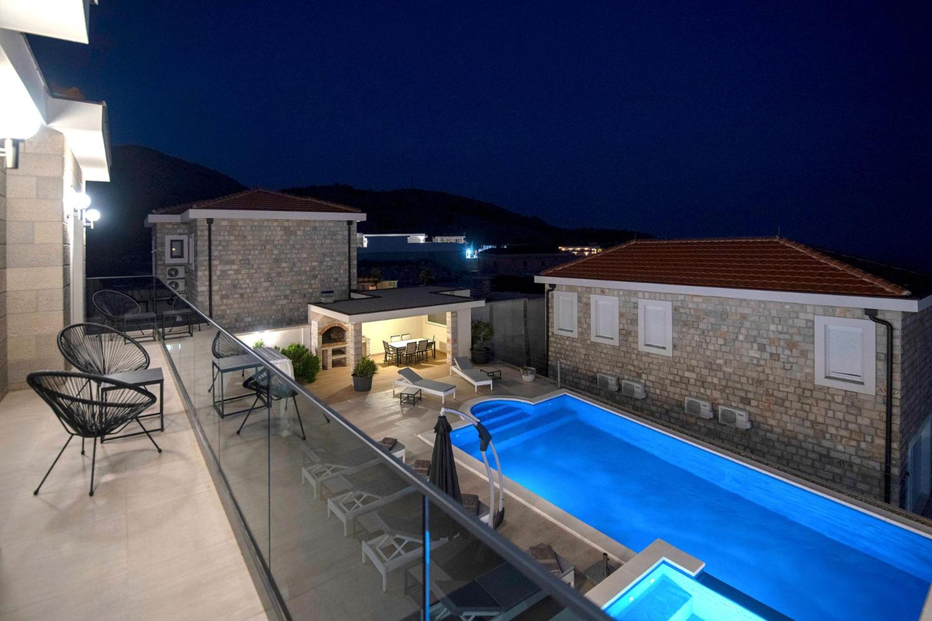 Luxury Villa Miriam with private pool and jet pool near Dubrovnik