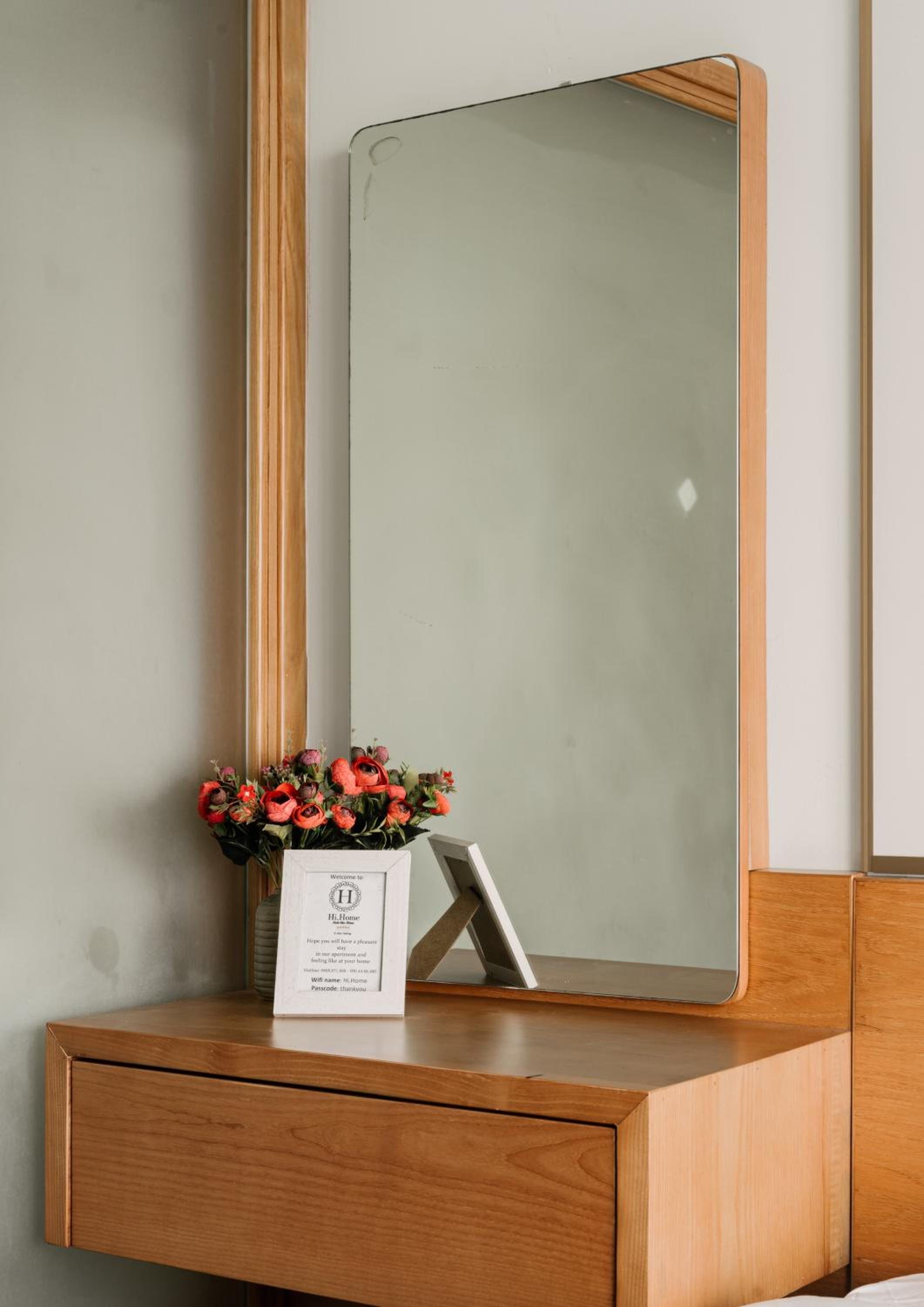 Hi-Home Suites - the West Lake Xuan Dieu