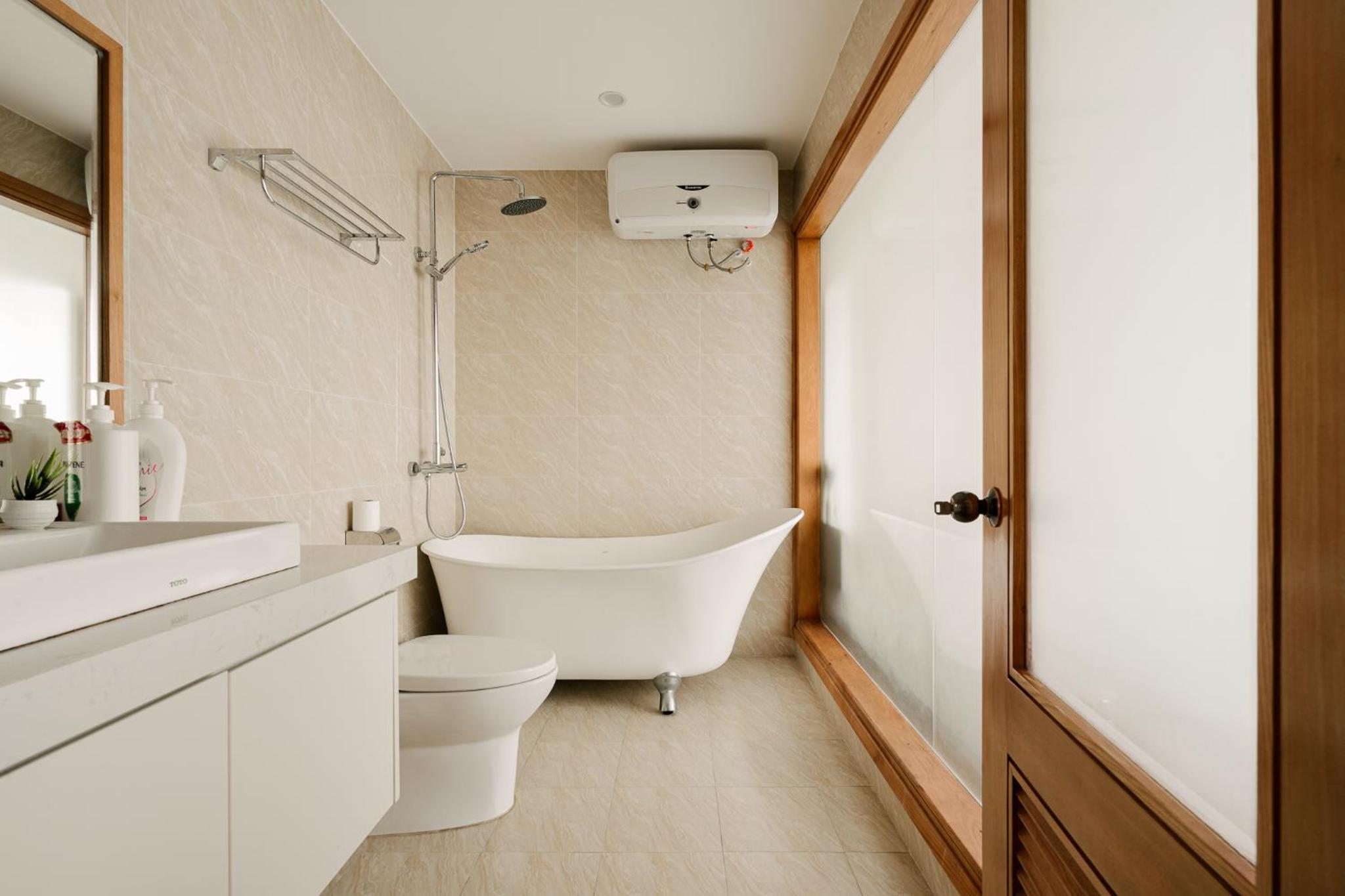 Hi-Home Suites - the West Lake Xuan Dieu