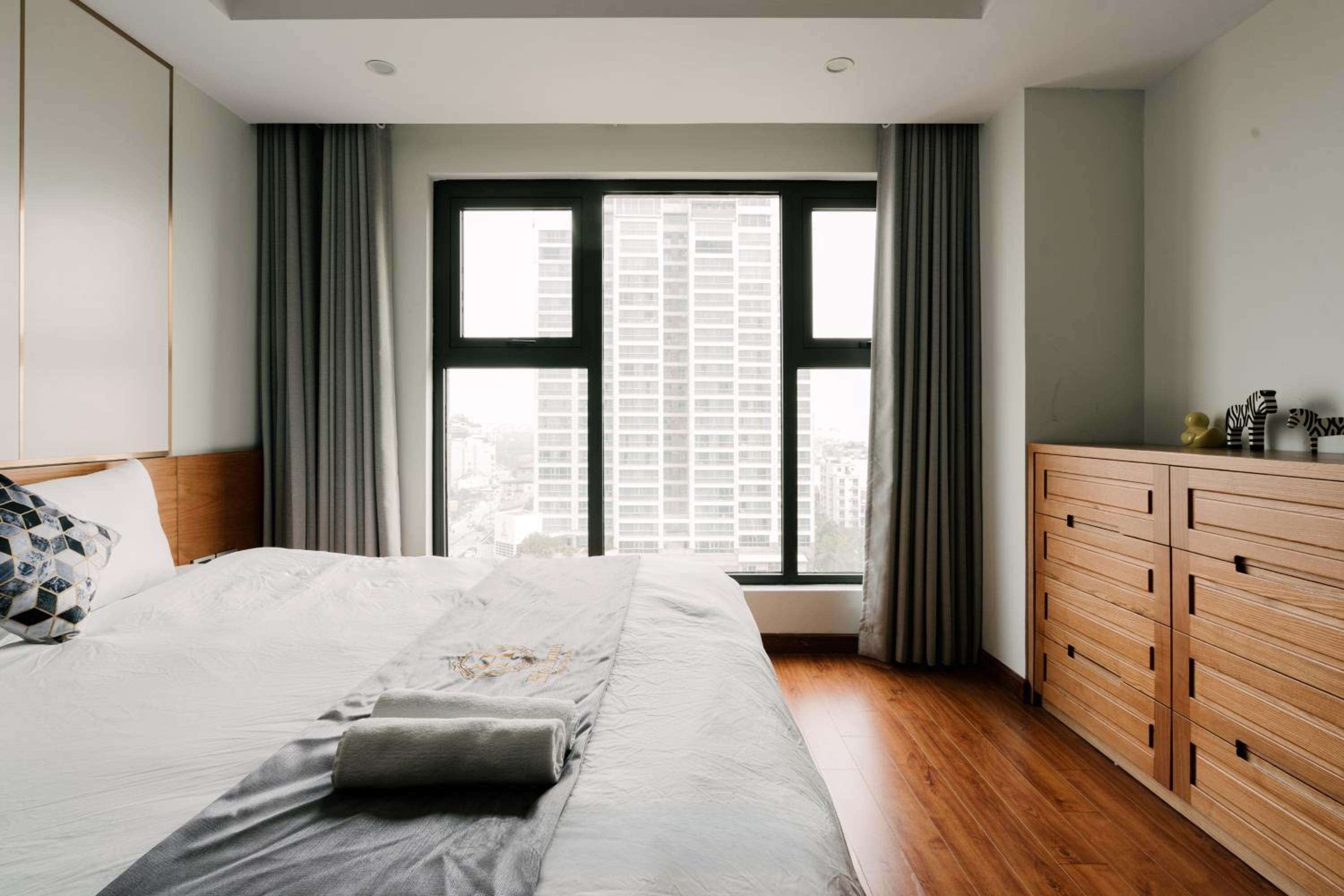 Hi-Home Suites - the West Lake Xuan Dieu