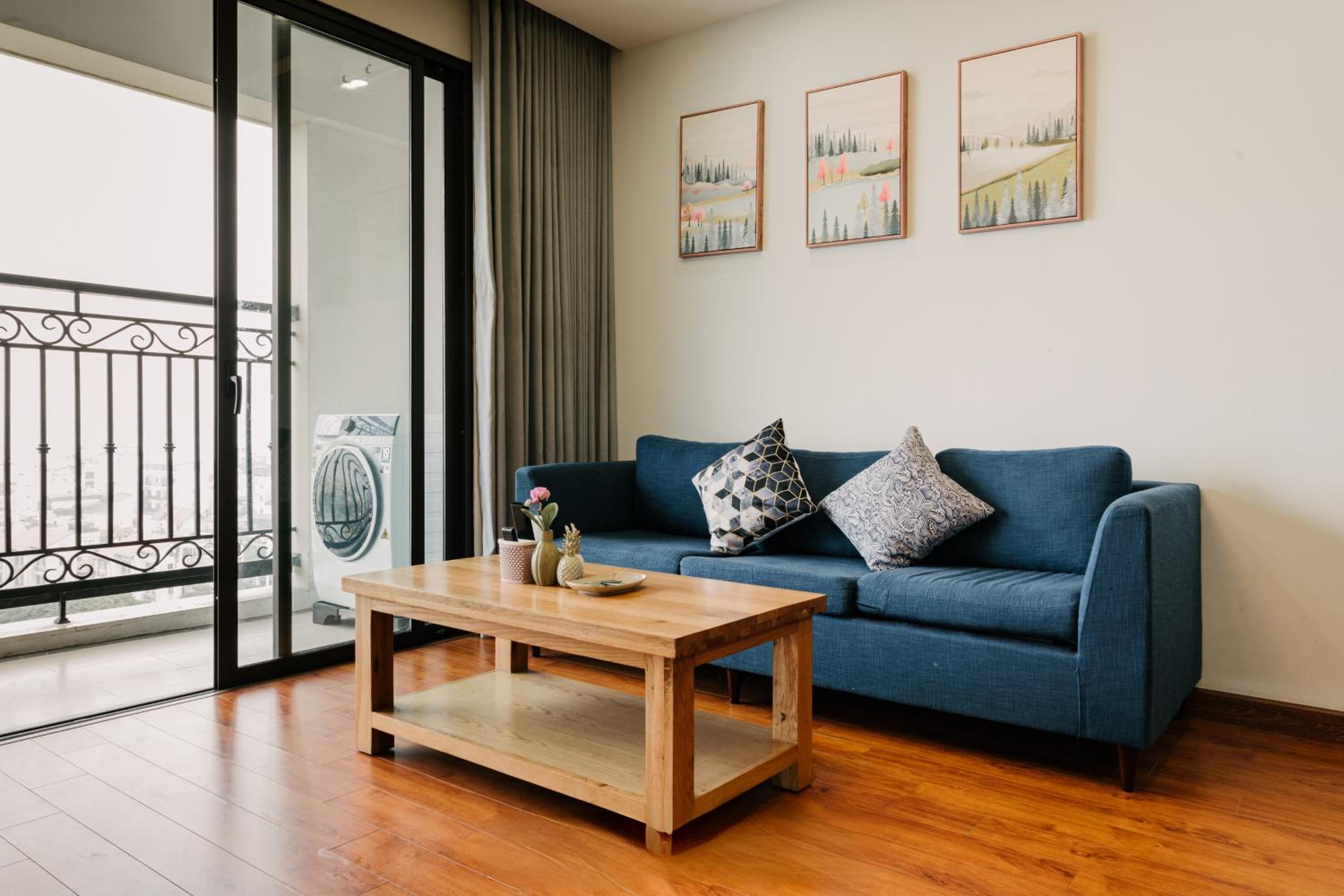Hi-Home Suites - the West Lake Xuan Dieu