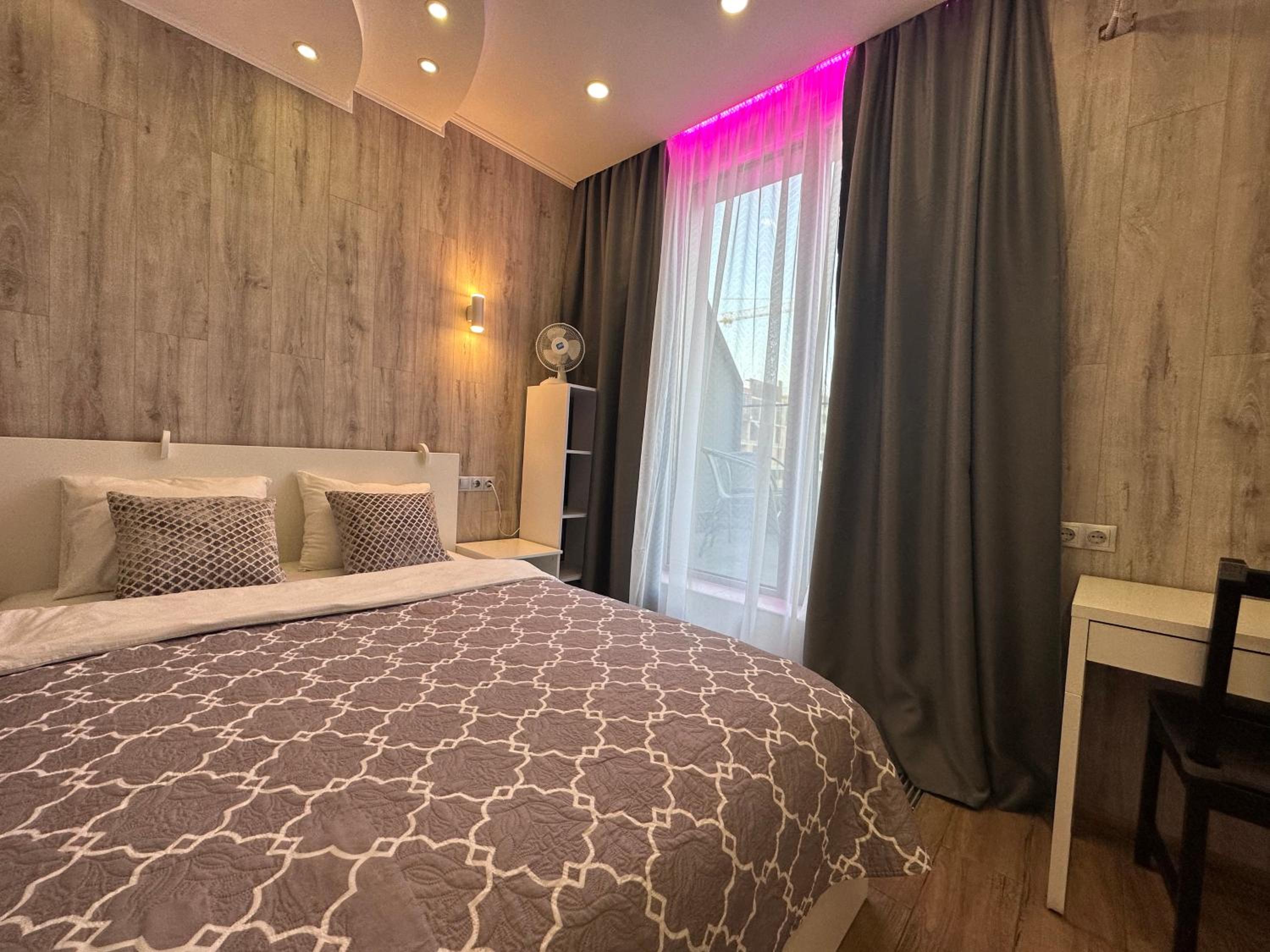 Rybalsky Studio apartment Dnipro view view 4