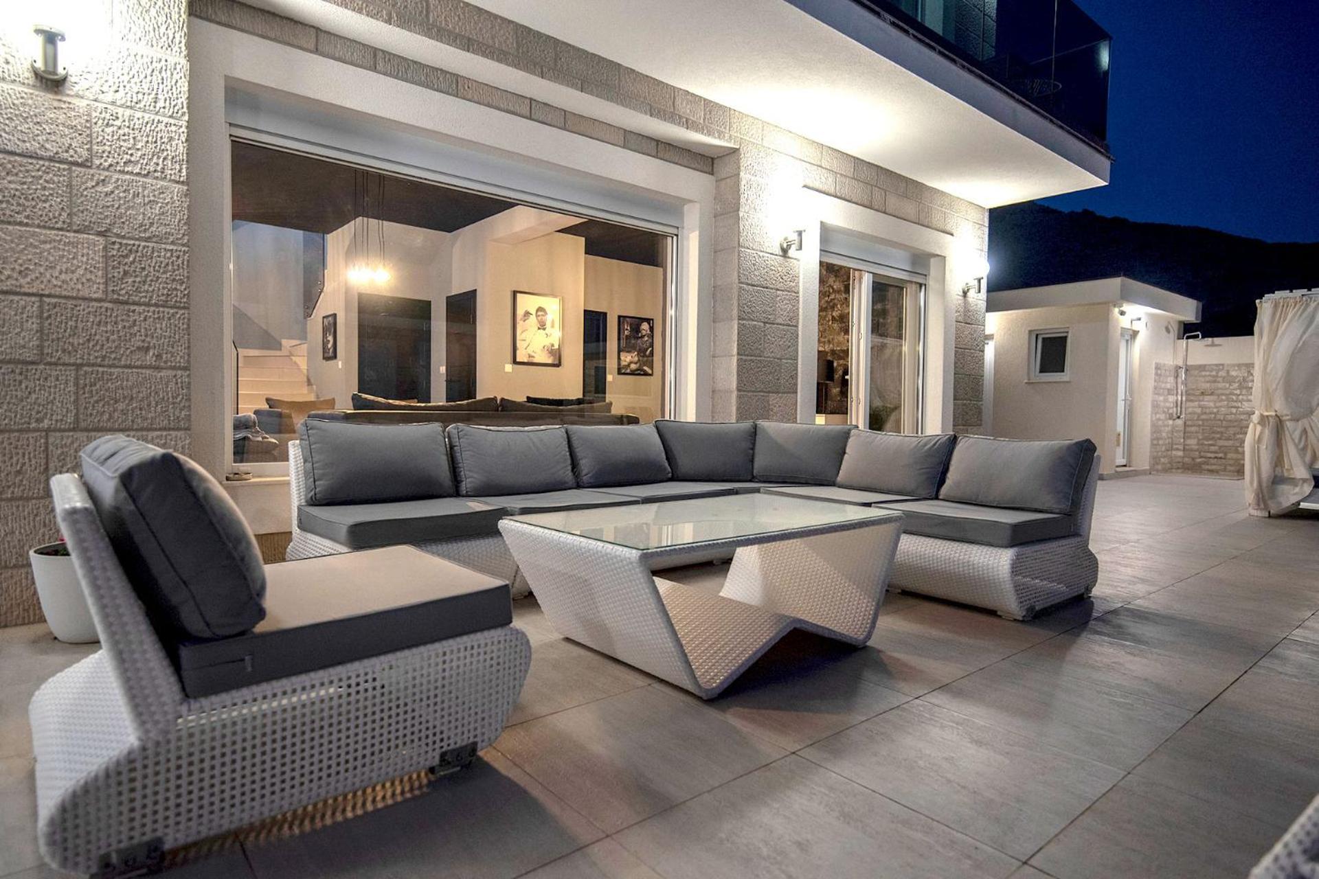 Luxury Villa Miriam with private pool and jet pool near Dubrovnik