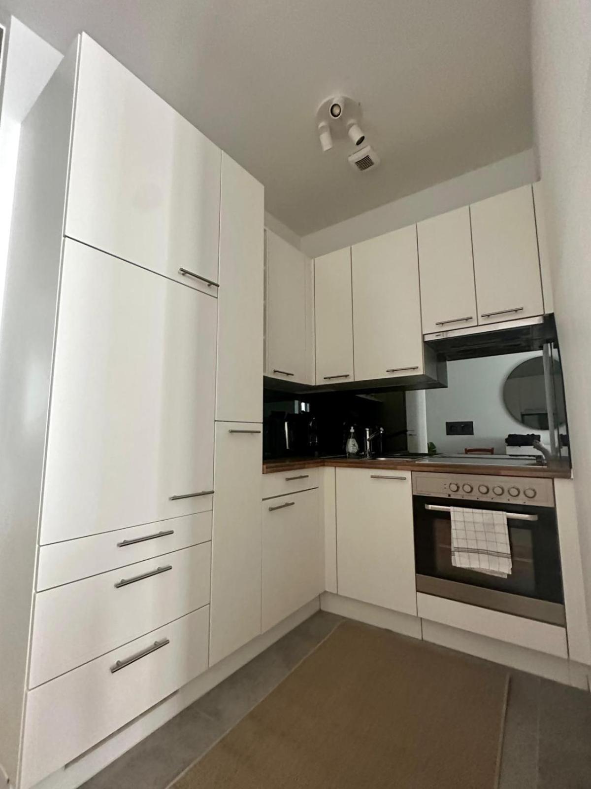 Designer Apartment Near Main Station