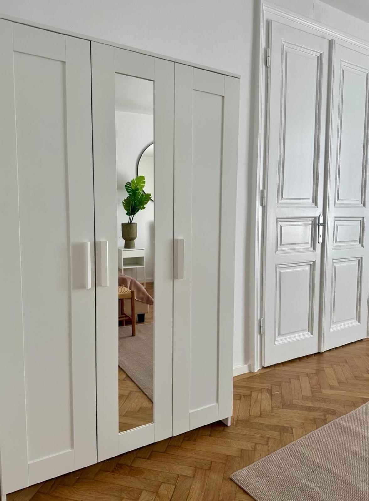 Designer Apartment Near Main Station