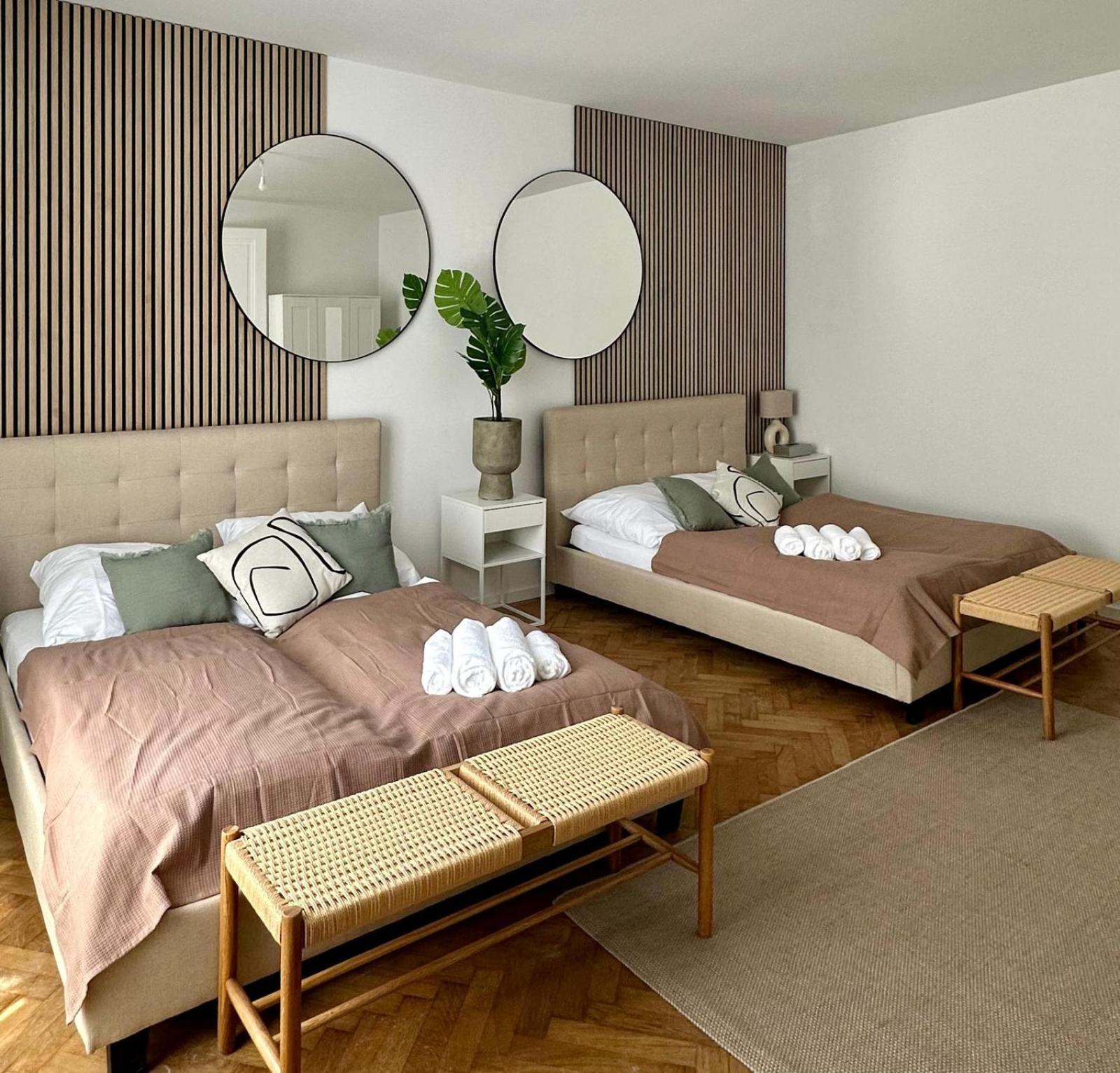 Designer Apartment Near Main Station