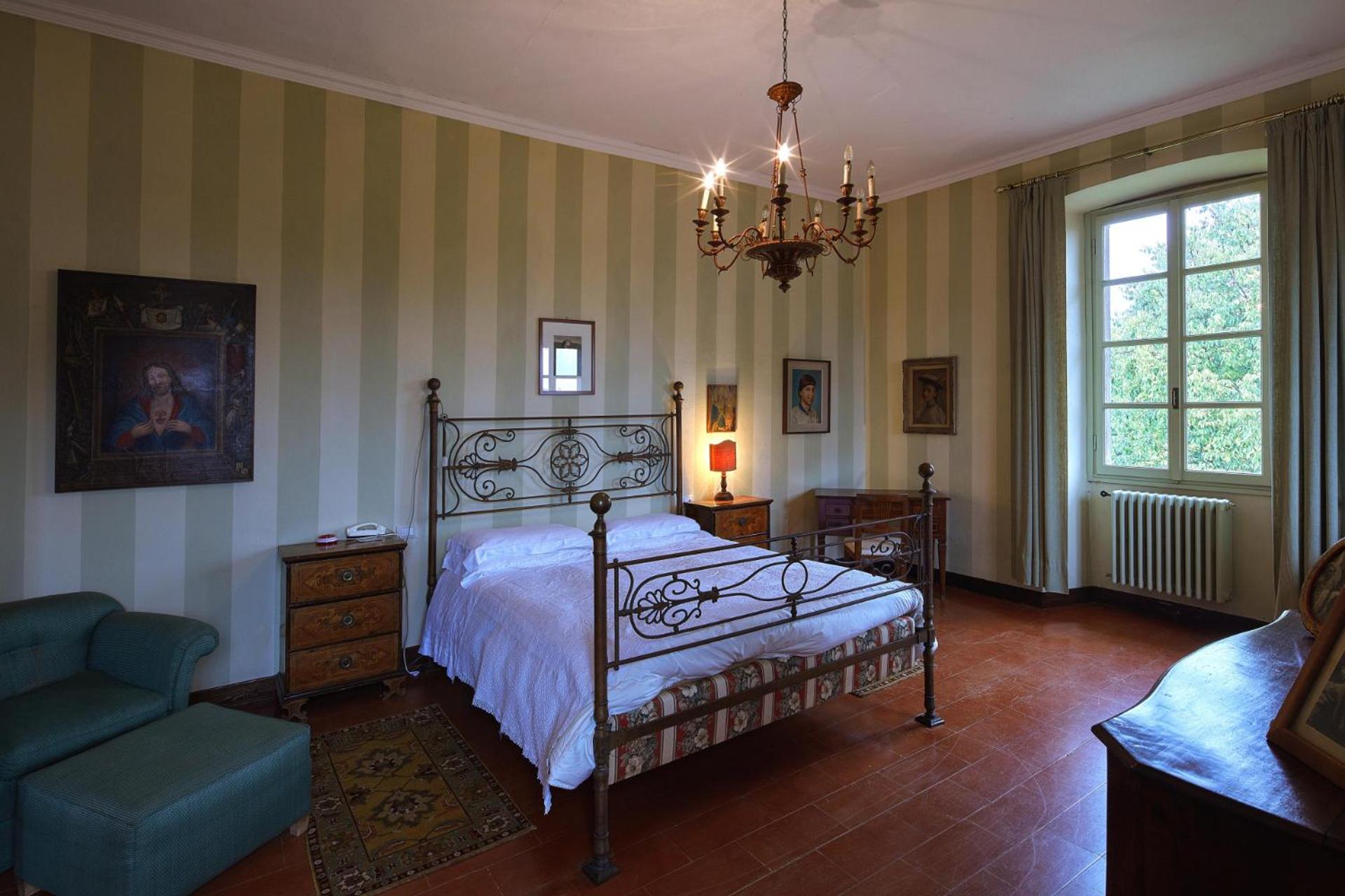 Villa della Corte - Teloni view 3