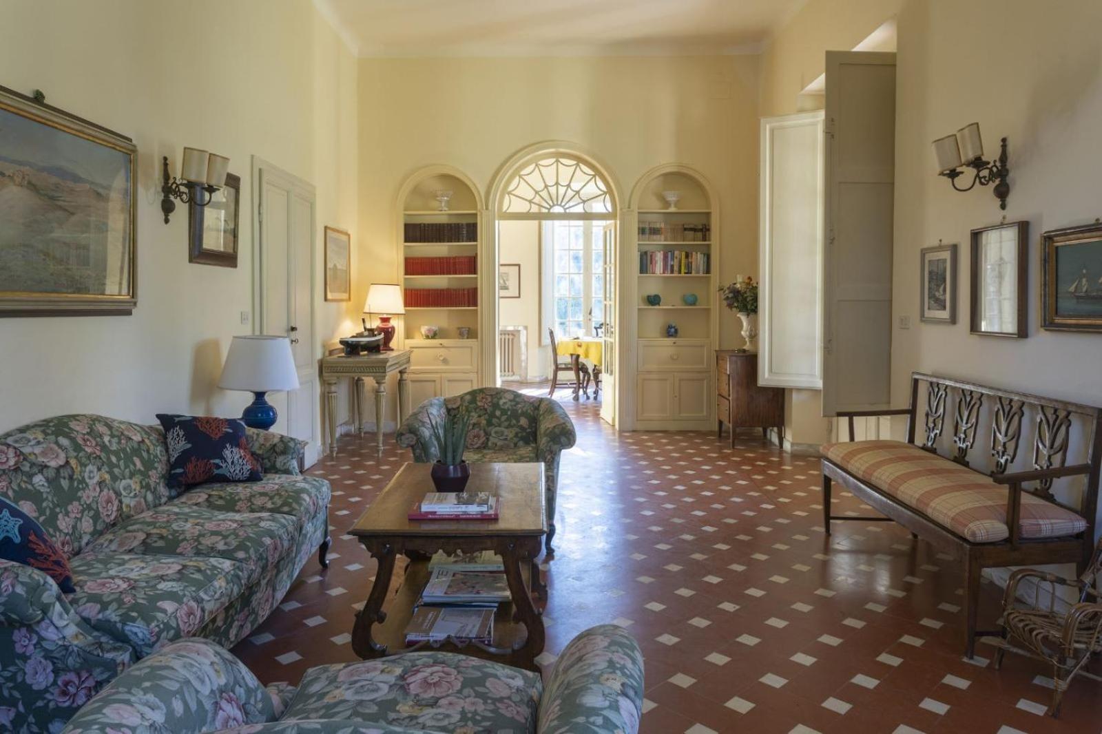 Villa Eden - Teloni view 4