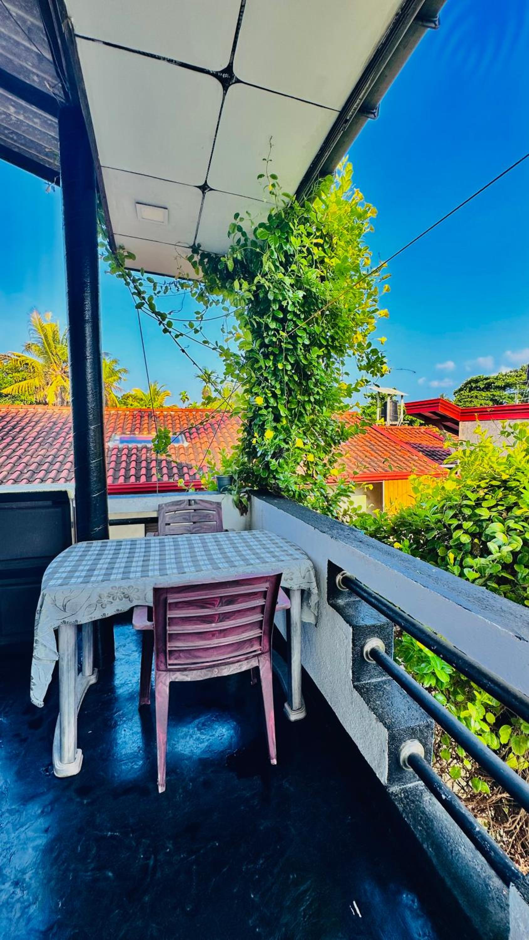 Magee apartment with kitchen and air con view 5