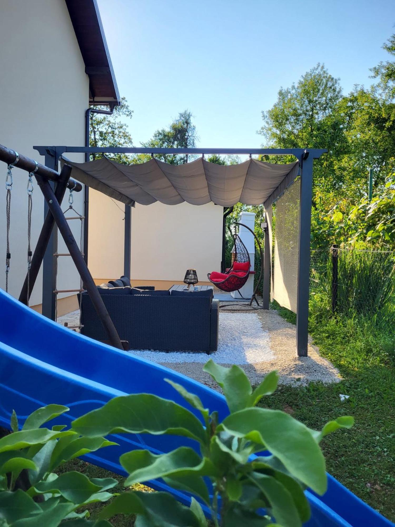 Apartment Dado