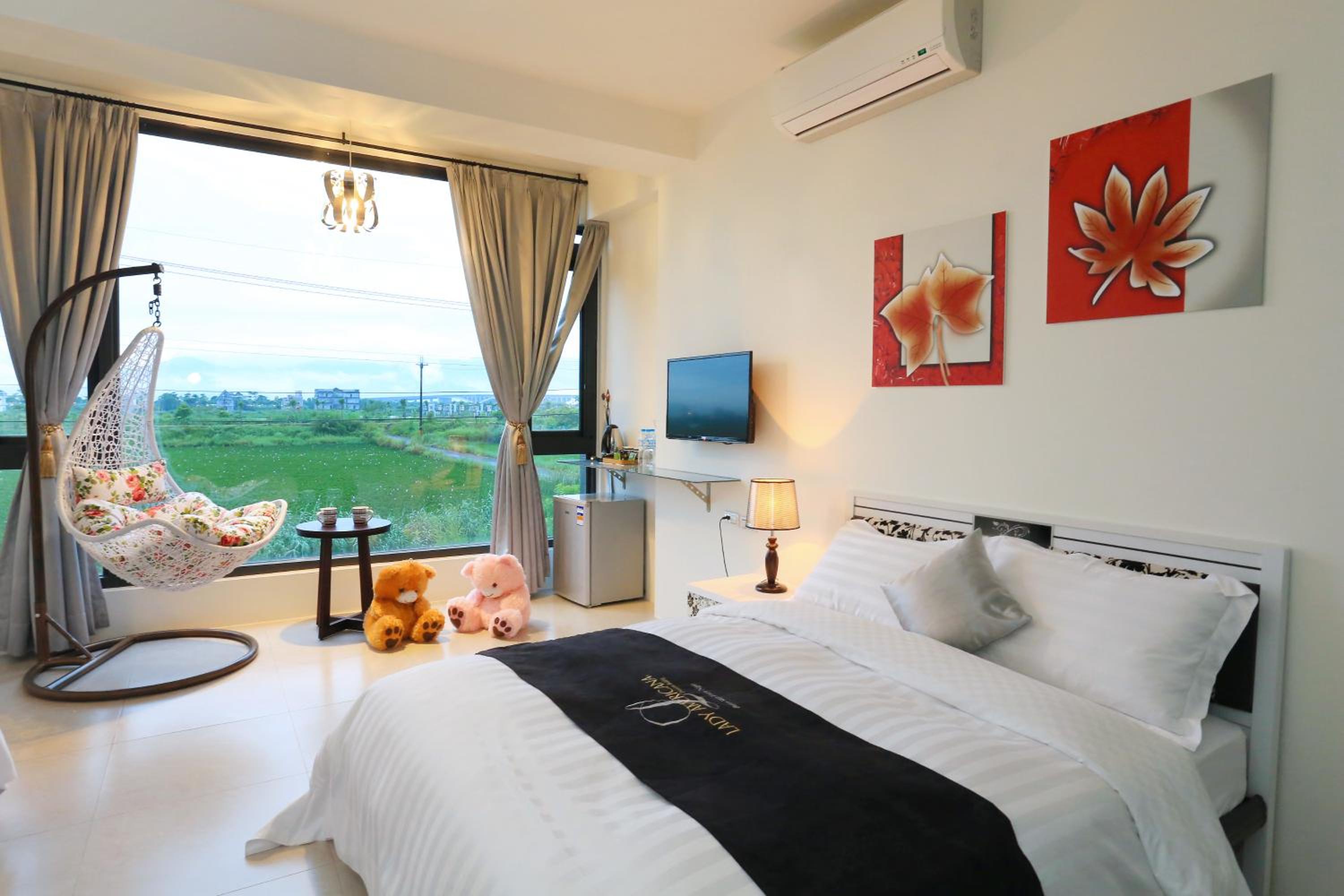 Flower B & B