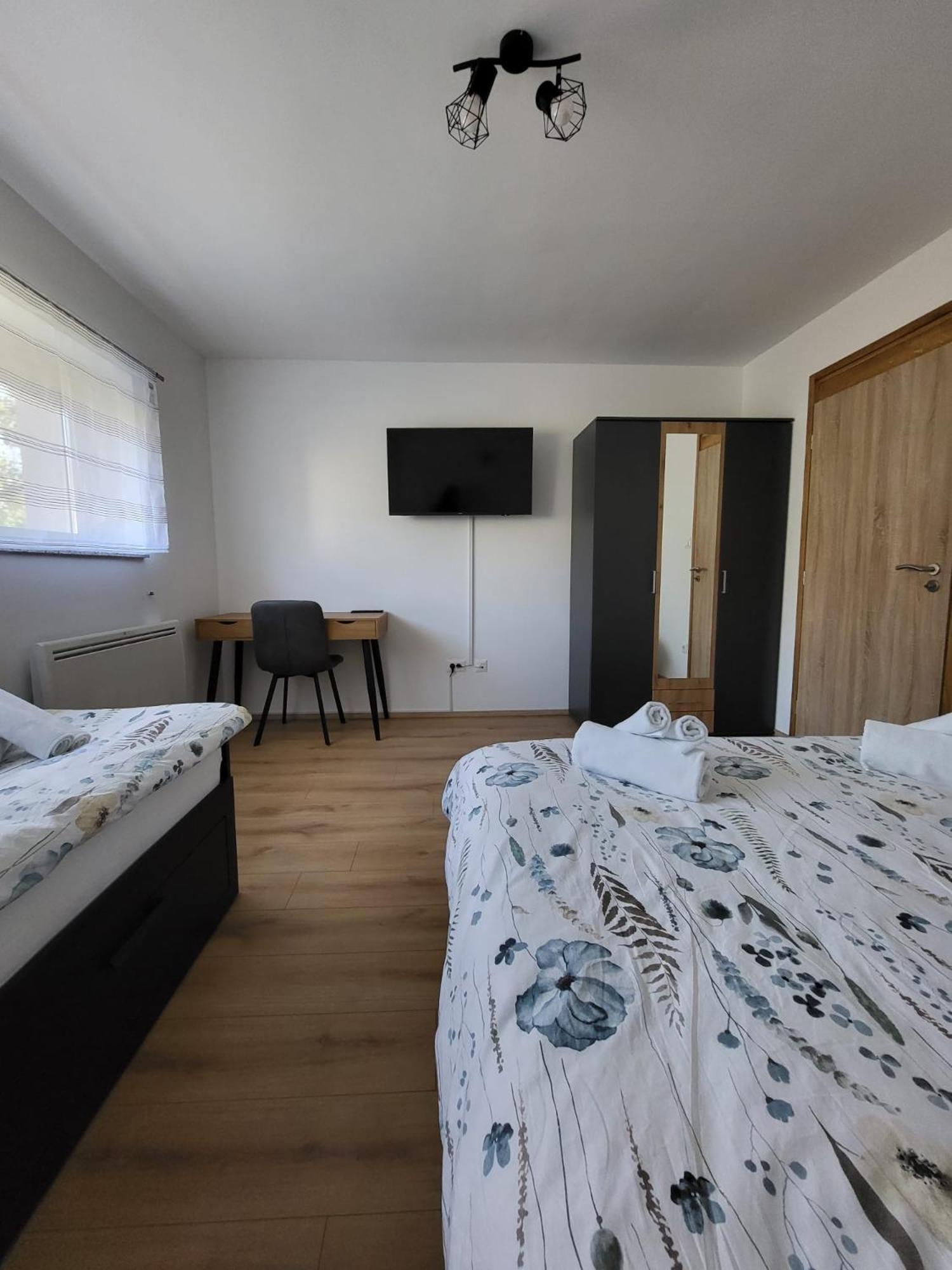 Apartment Dado