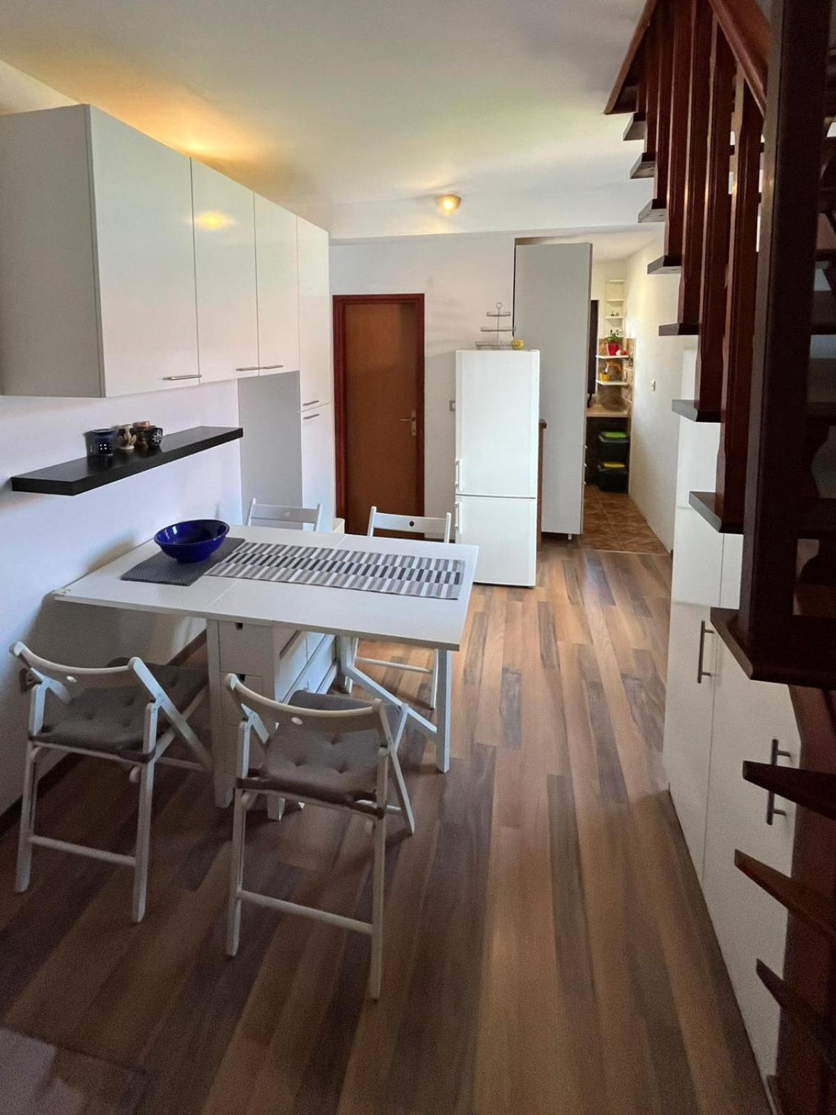 Apartment Leda
