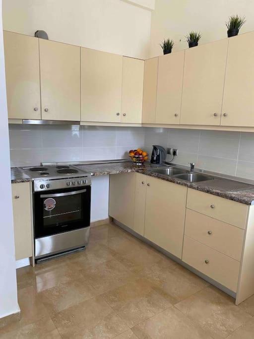 Kallithea Residence