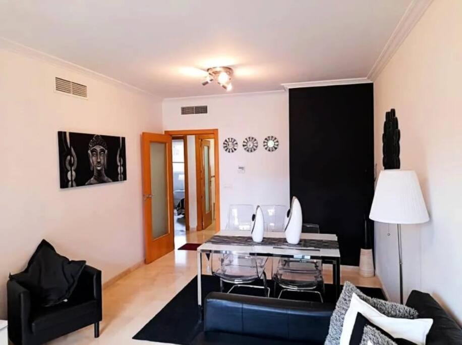 Superbe appartement rez-de-jardin.