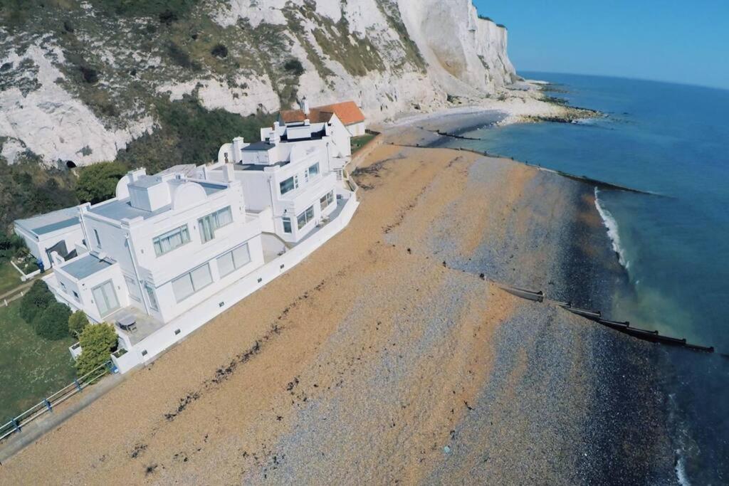 Sea Purse - Spectacular house on the beach view 4