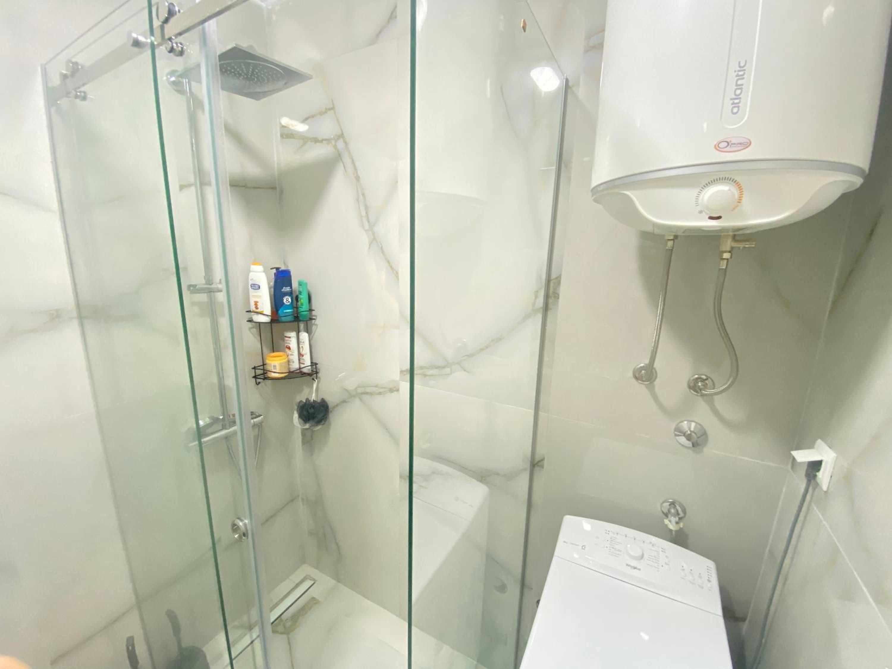 Onebedroom apartment with a pool and jacuzzy photo 2