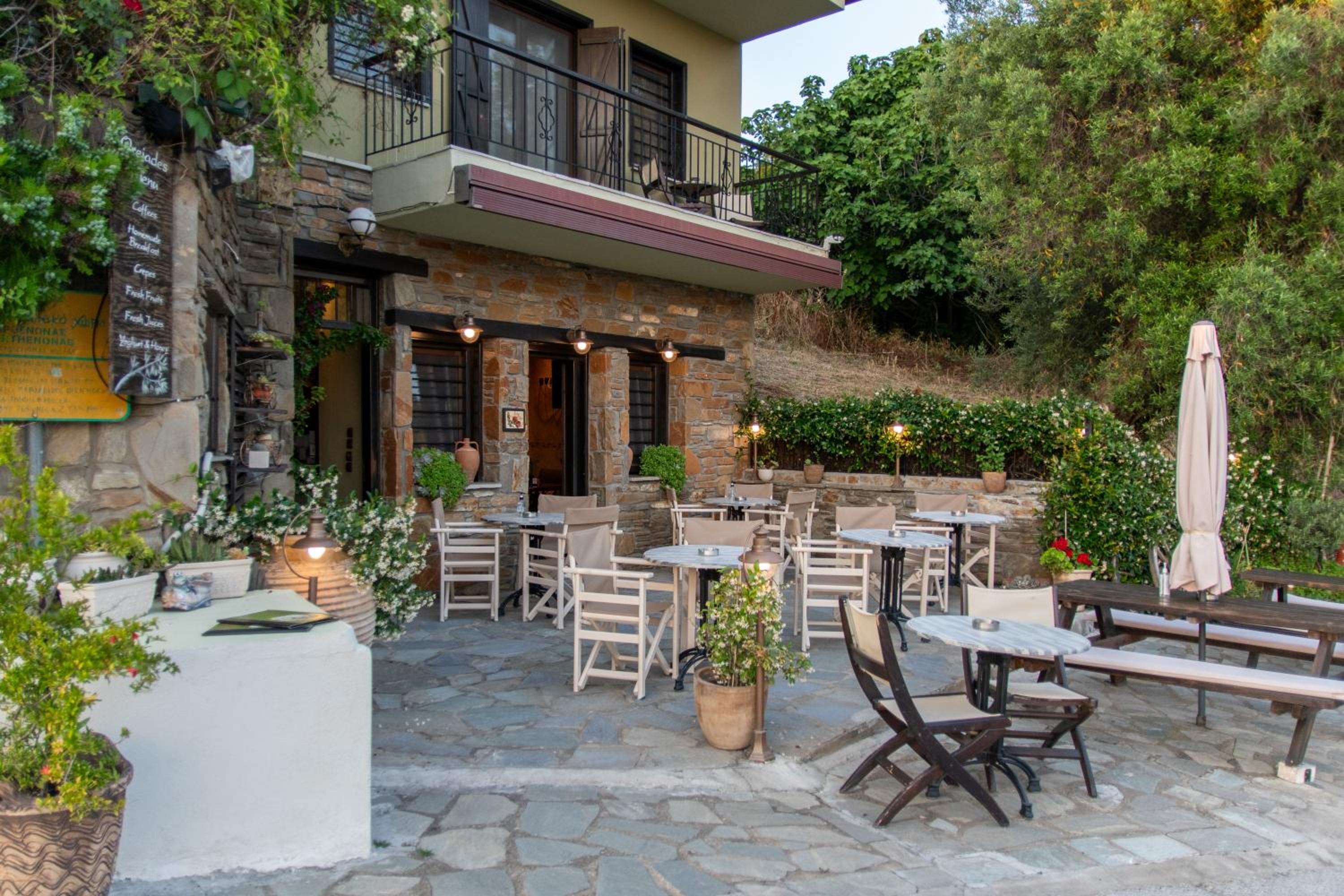 Oreiades Guesthouse