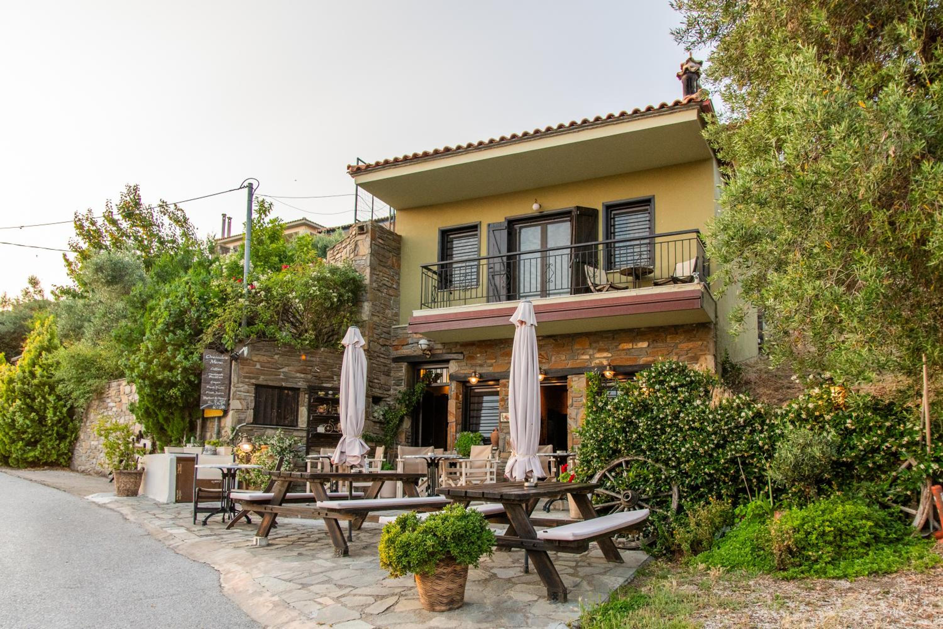 Oreiades Guesthouse