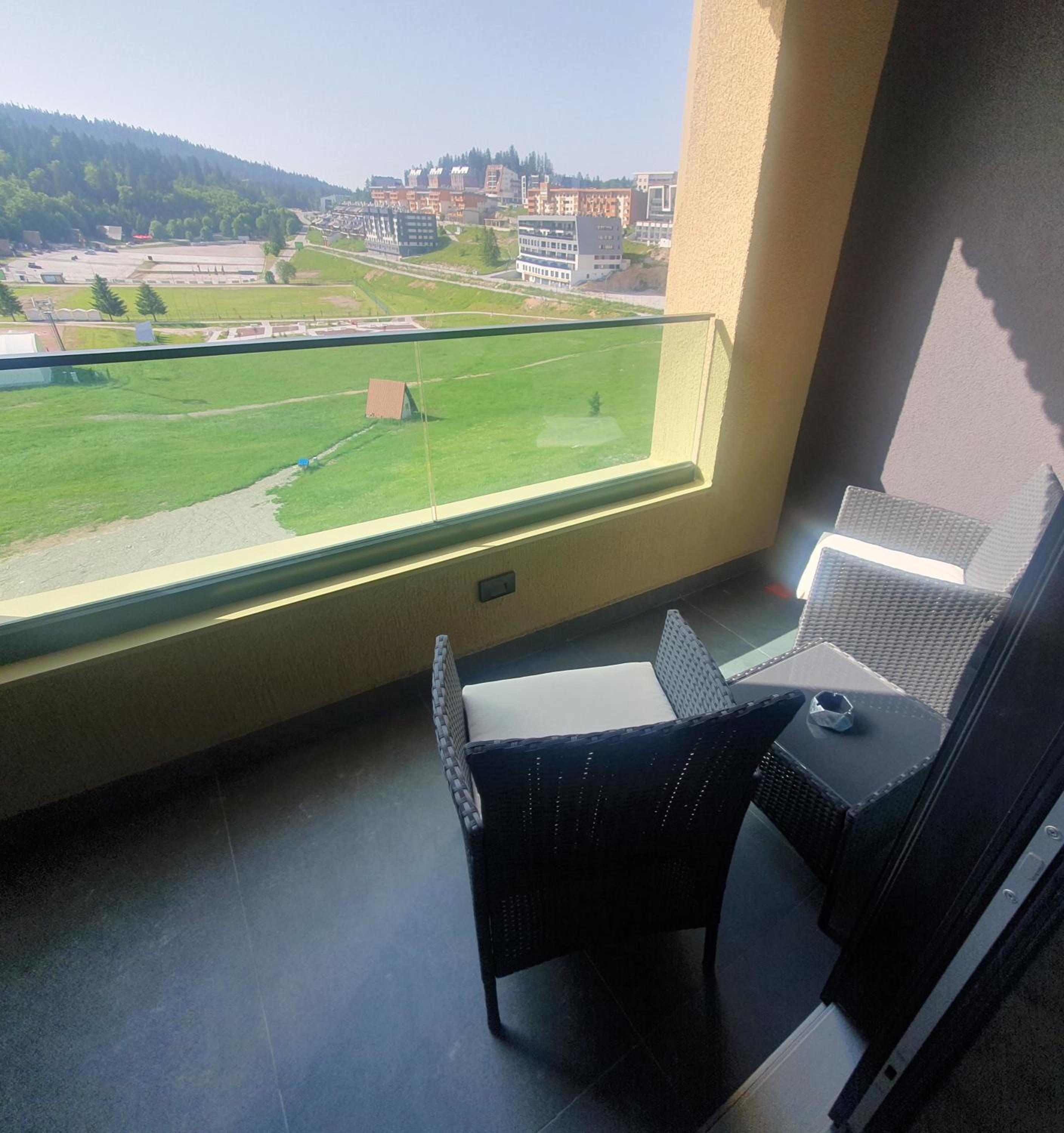 NA STAZI-Luxury Mountain- on the ski slope-Free parking,Tuzlaks apartment