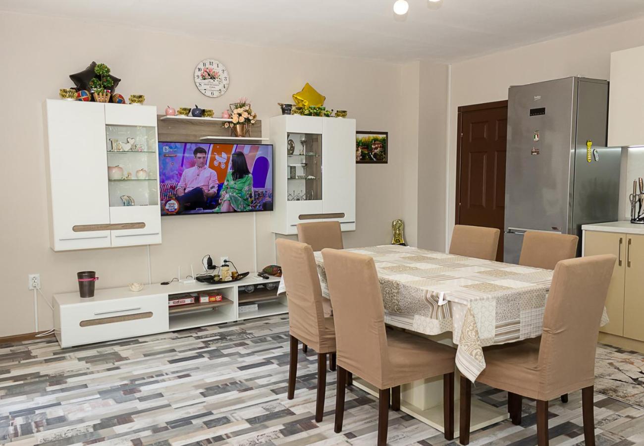 Golden Sands 1BD Apartment by Flat Mаnager