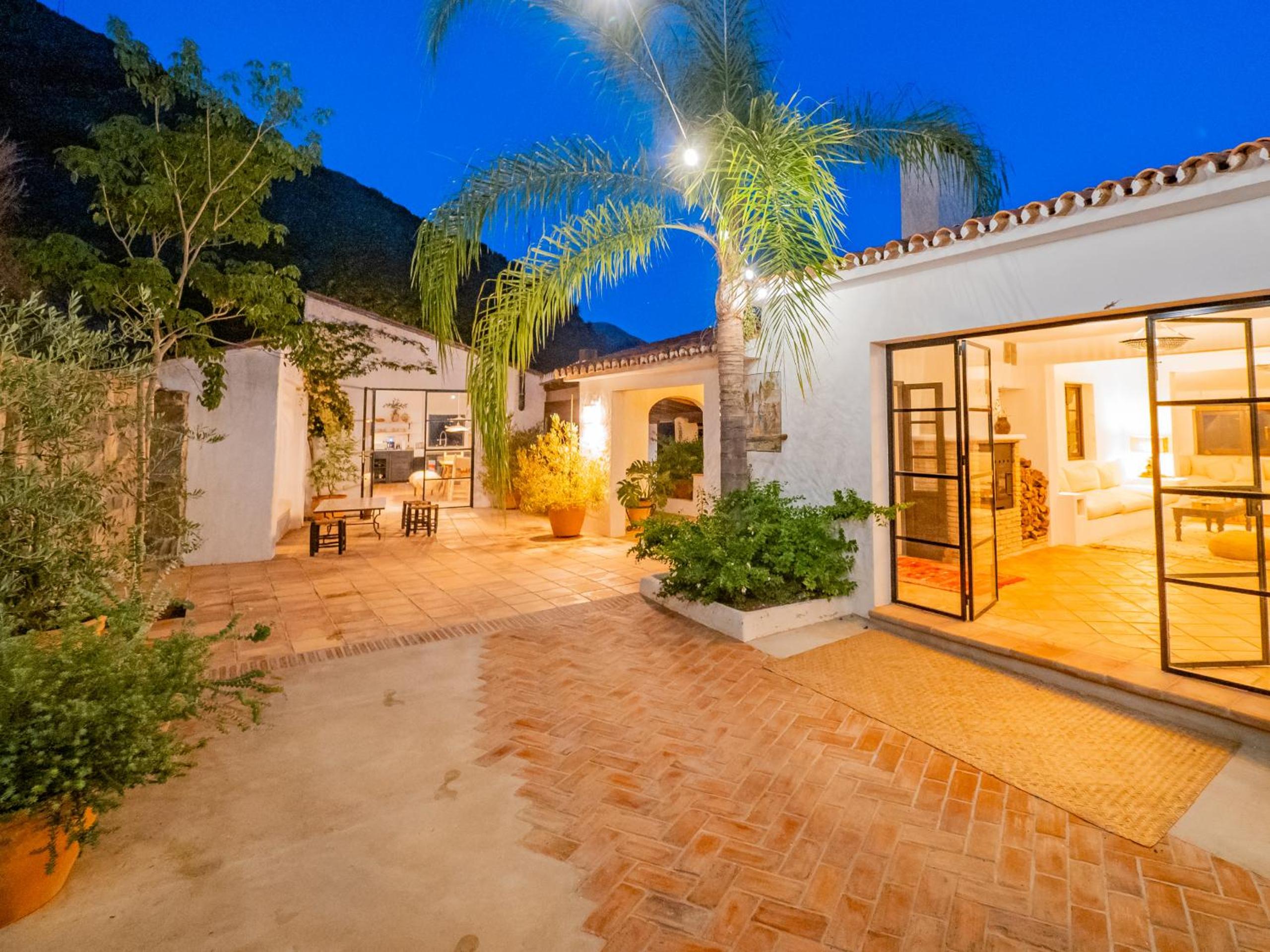 Cubo's Mountain View Casa Marling