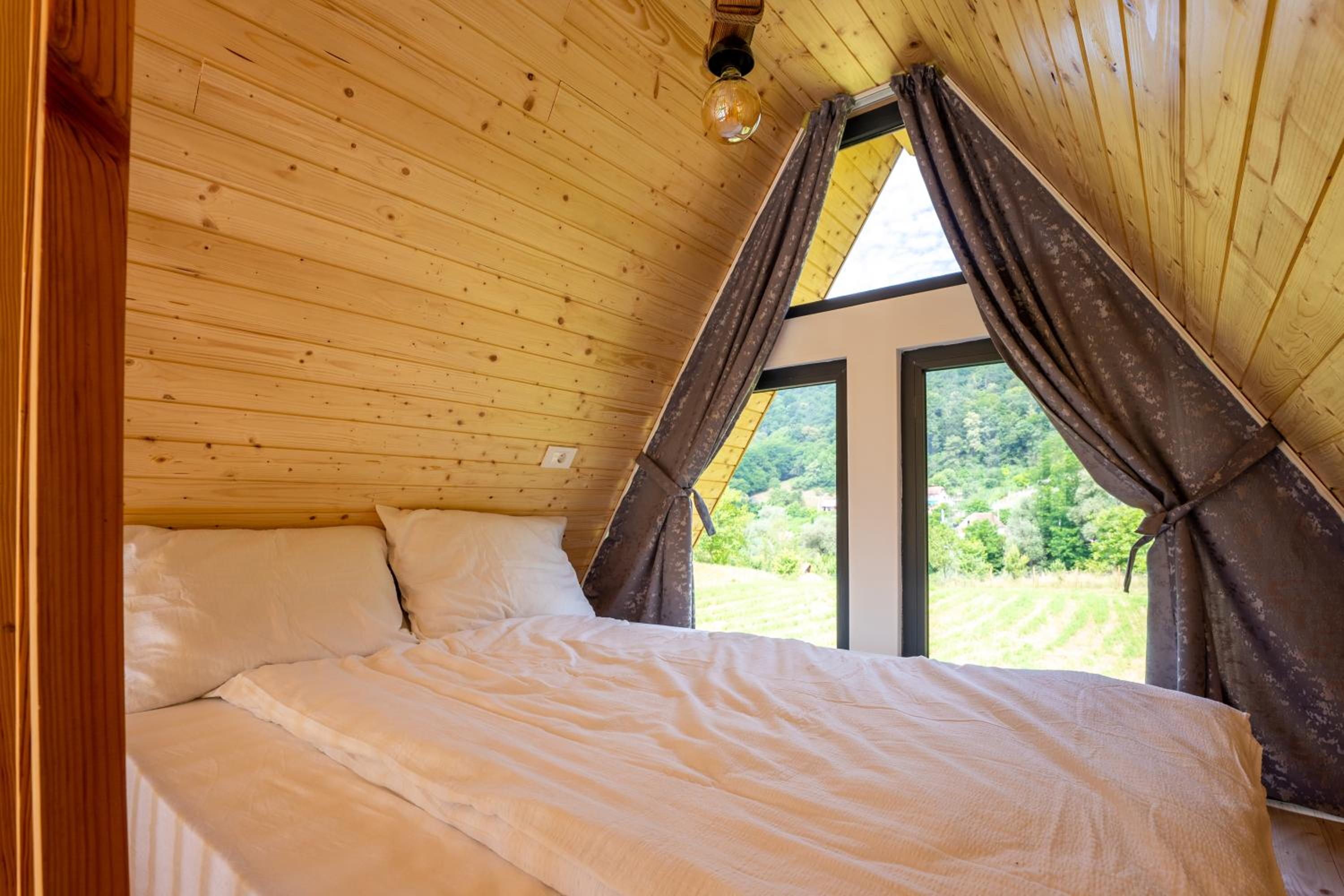 Ungefug A-Frame Sighisoara view 3
