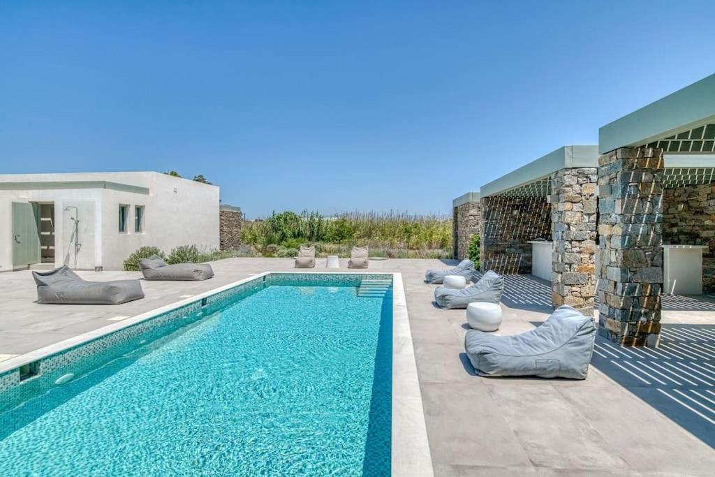 Villa Xifara - Seafront photo 2