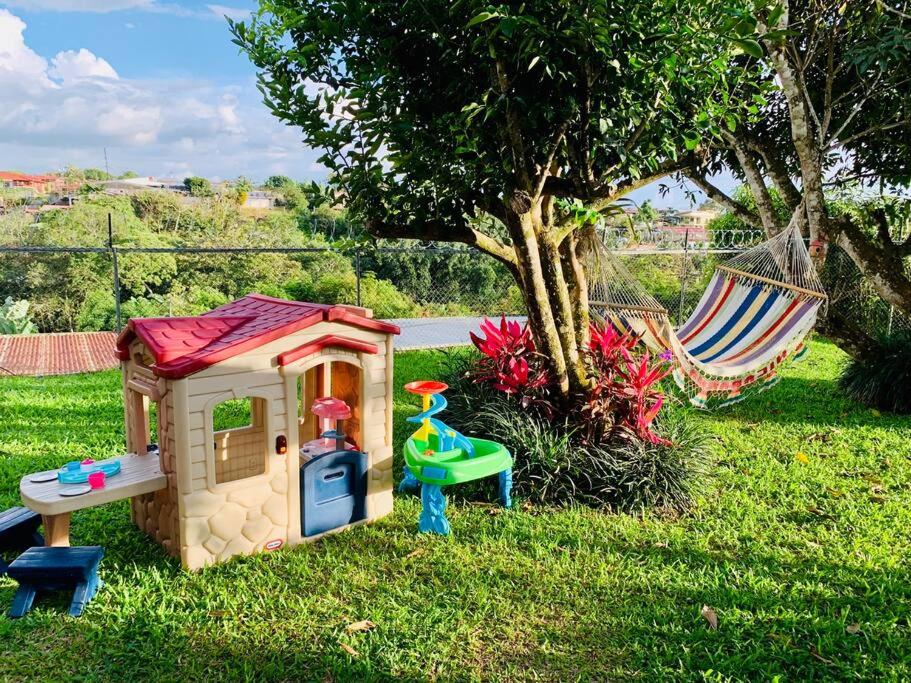 Casa Vacacional Nieves en PZ-Piscina Privada-WIFI