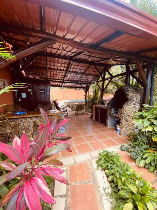Casa Vacacional Nieves en PZ-Piscina Privada-WIFI