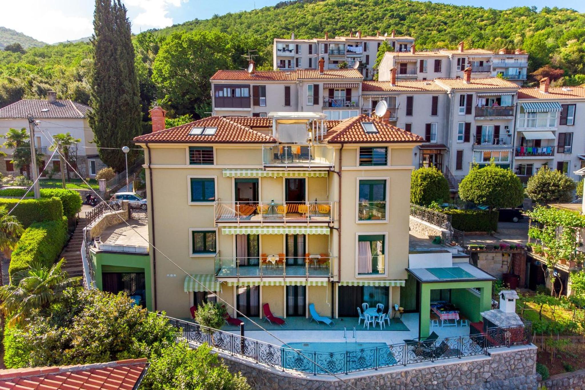 Hotel Lux Apartmani