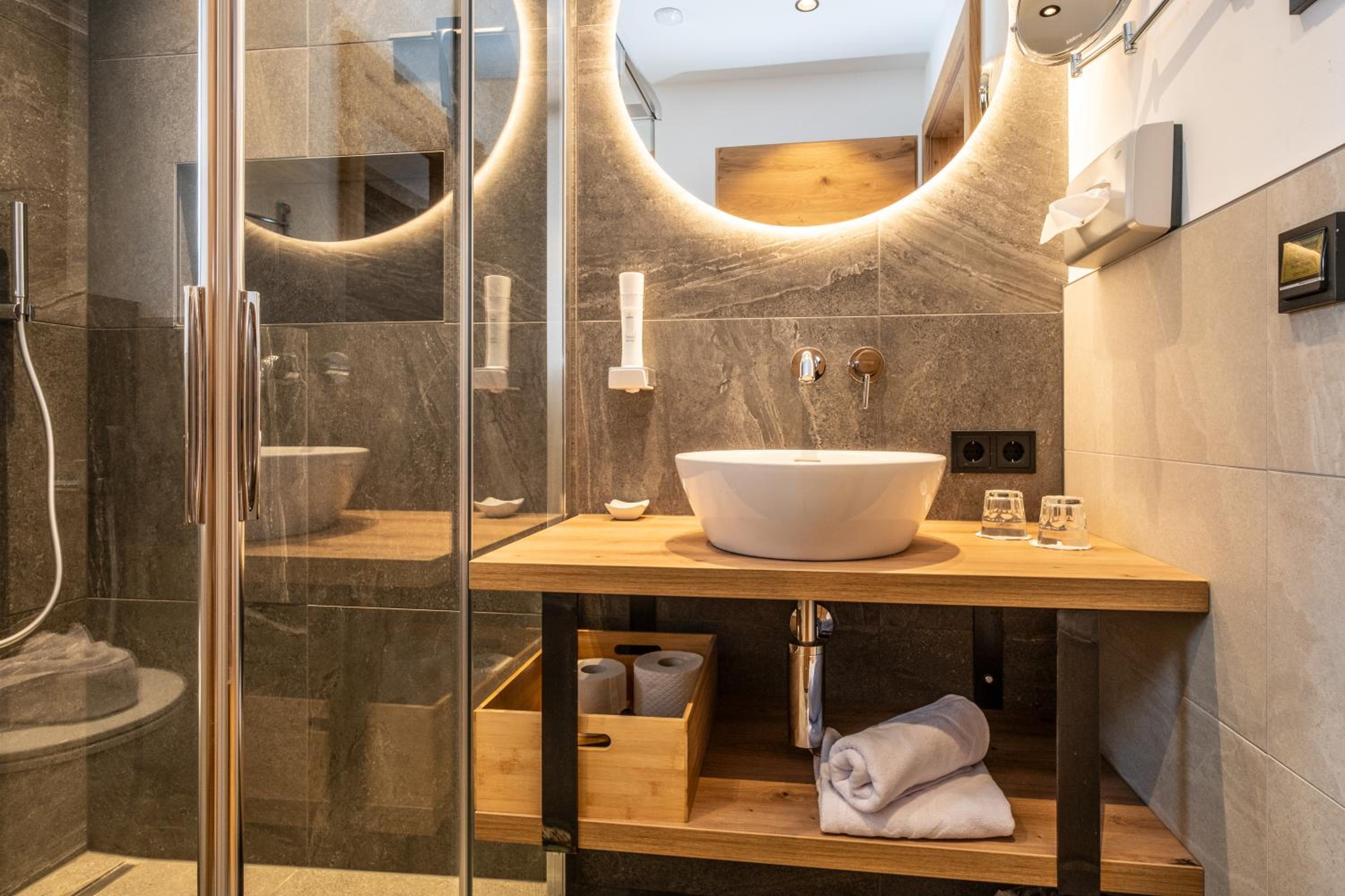 Dorfkrug Kaprun - Luxury Suites & Appartements view 5