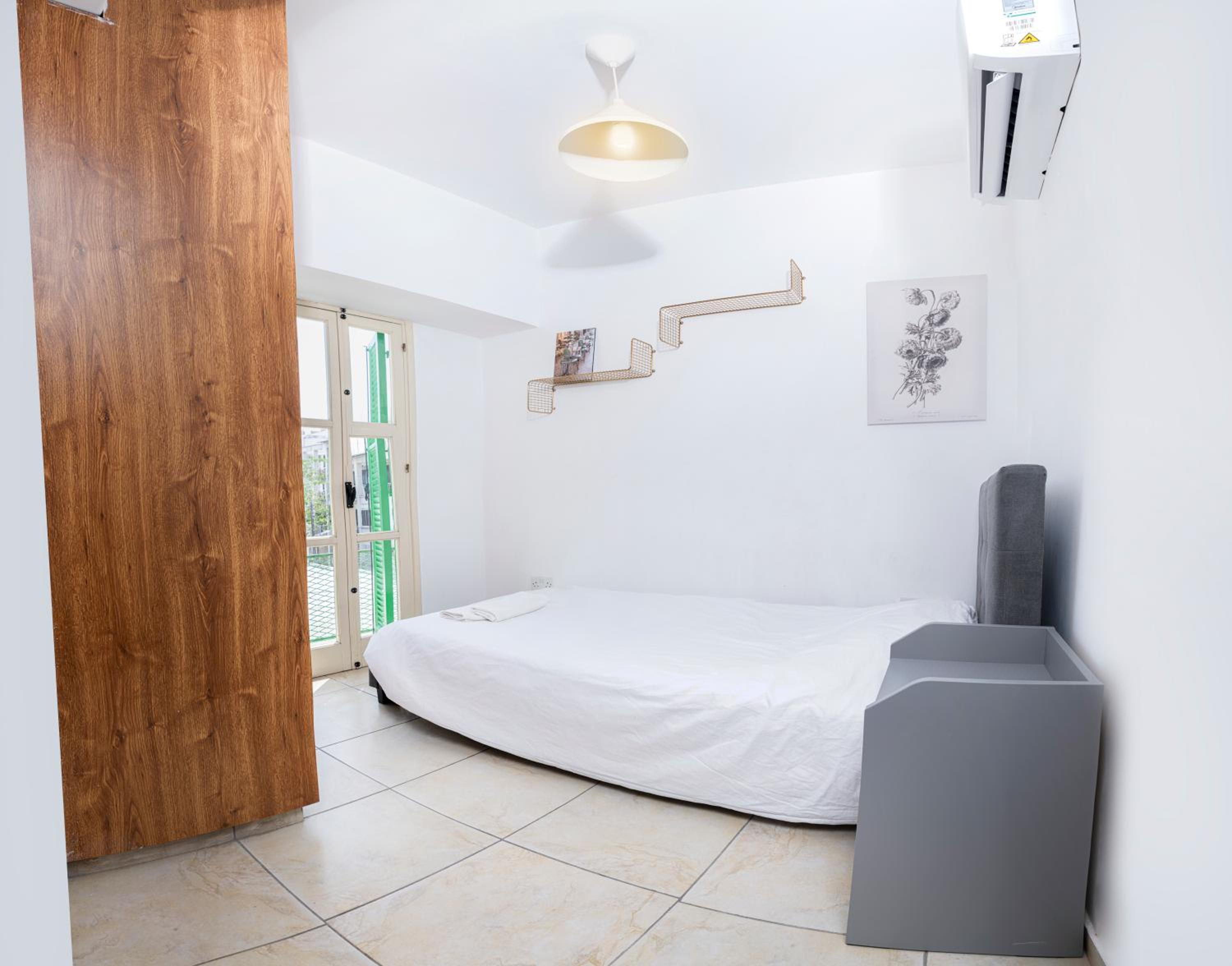 Private room in shared flat