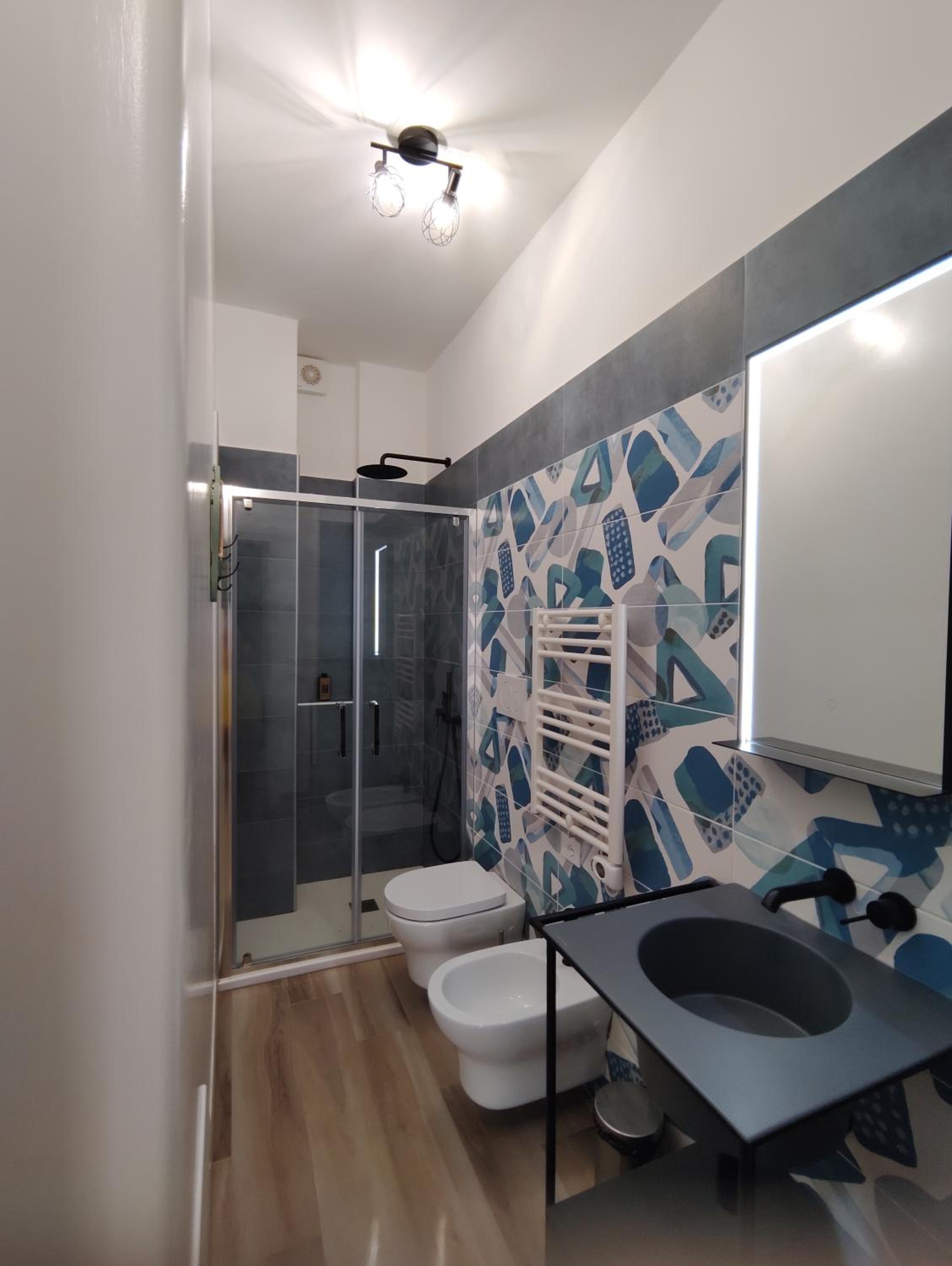 Da Chloè en Monopoli — bathroom
