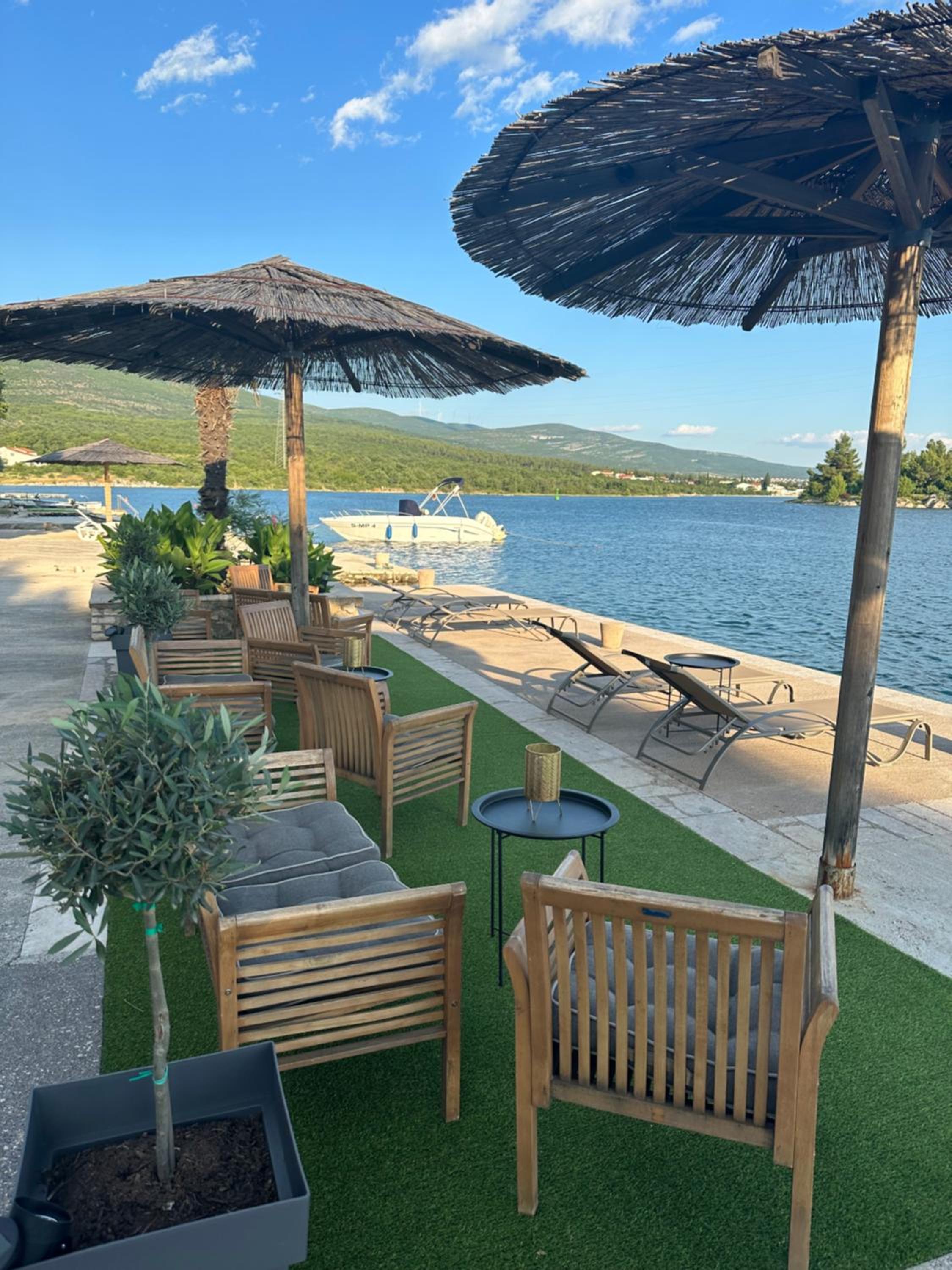 Apartments & Villa Tisno view 5