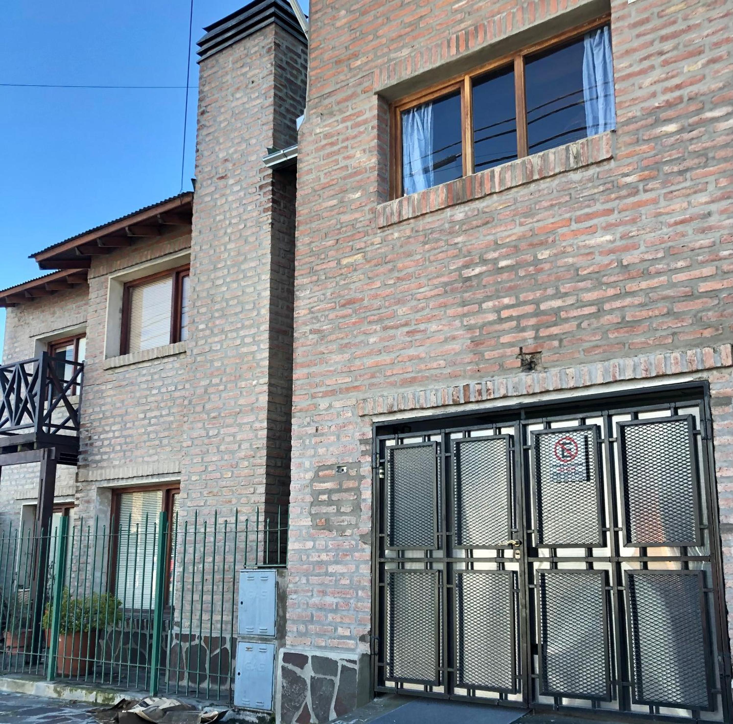 Hotel Quilmeña al Sur Esquel departamento céntrico - Image 1