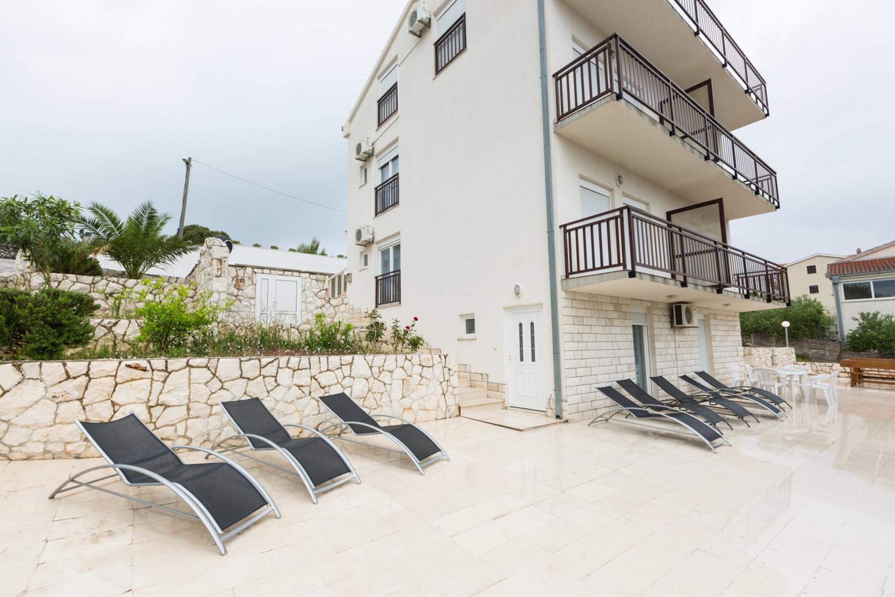 Apartments Bridic
