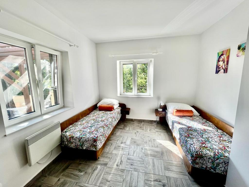 Apartman Mirna