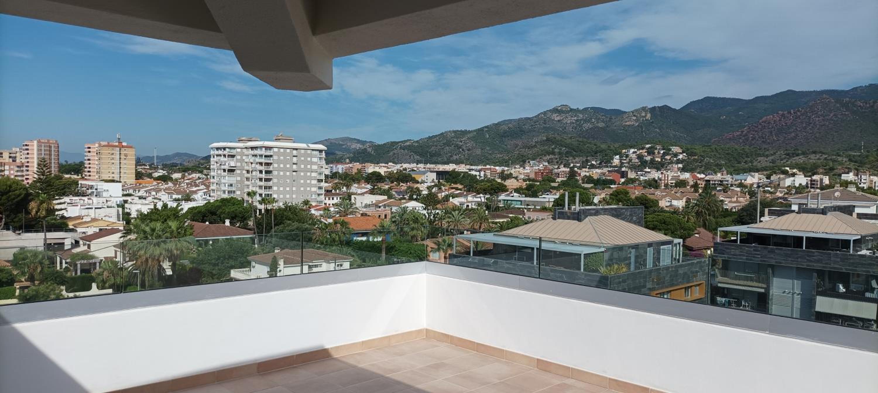 Residencial El Trenet Ático-Duplex