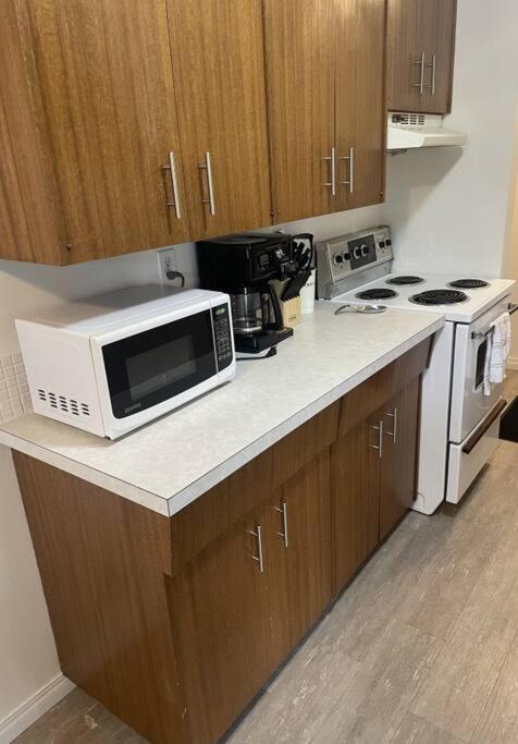 Stunning 1 Bedroom Apartment
