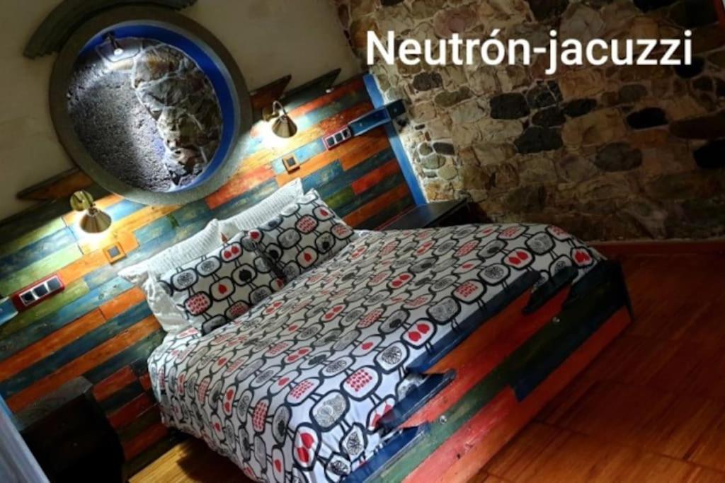 zentral club neutron-jacuzzi