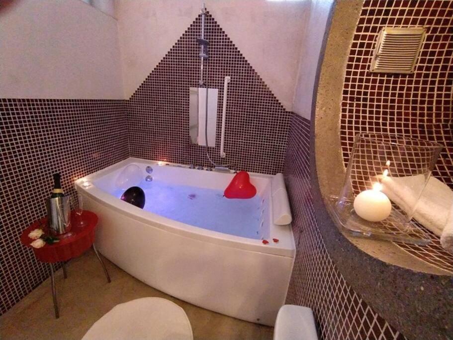 zentral club neutron-jacuzzi