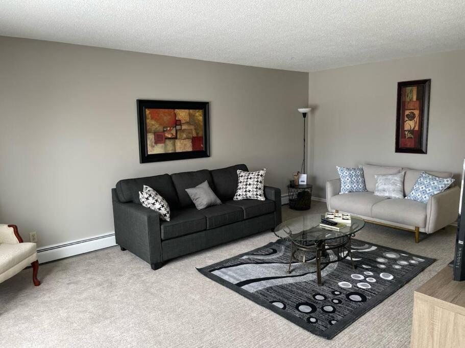 Exquisite 2 Bedroom Apartment