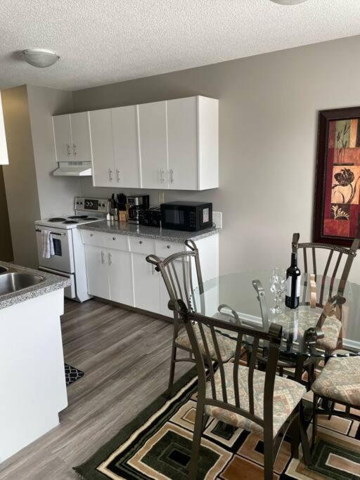Exquisite 2 Bedroom Apartment