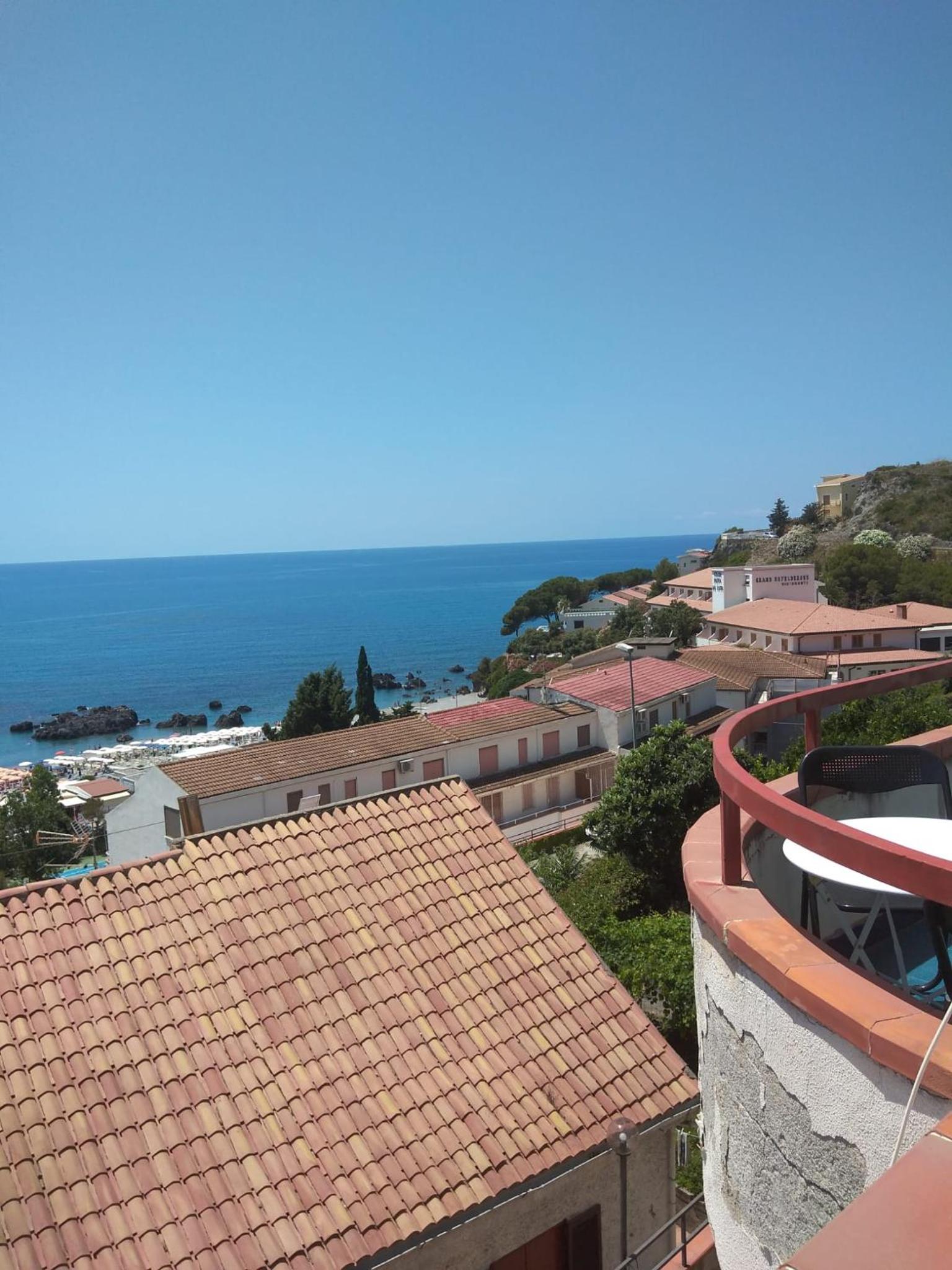 This apartment has a terrace and sea views. view 5