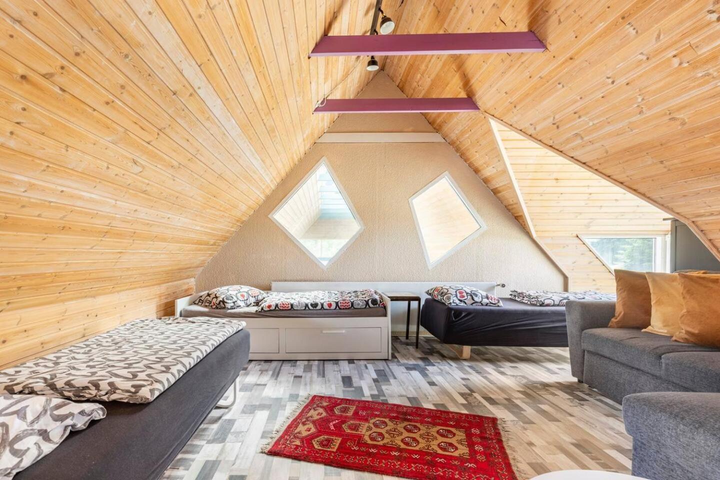 Trandafir Guesthouse